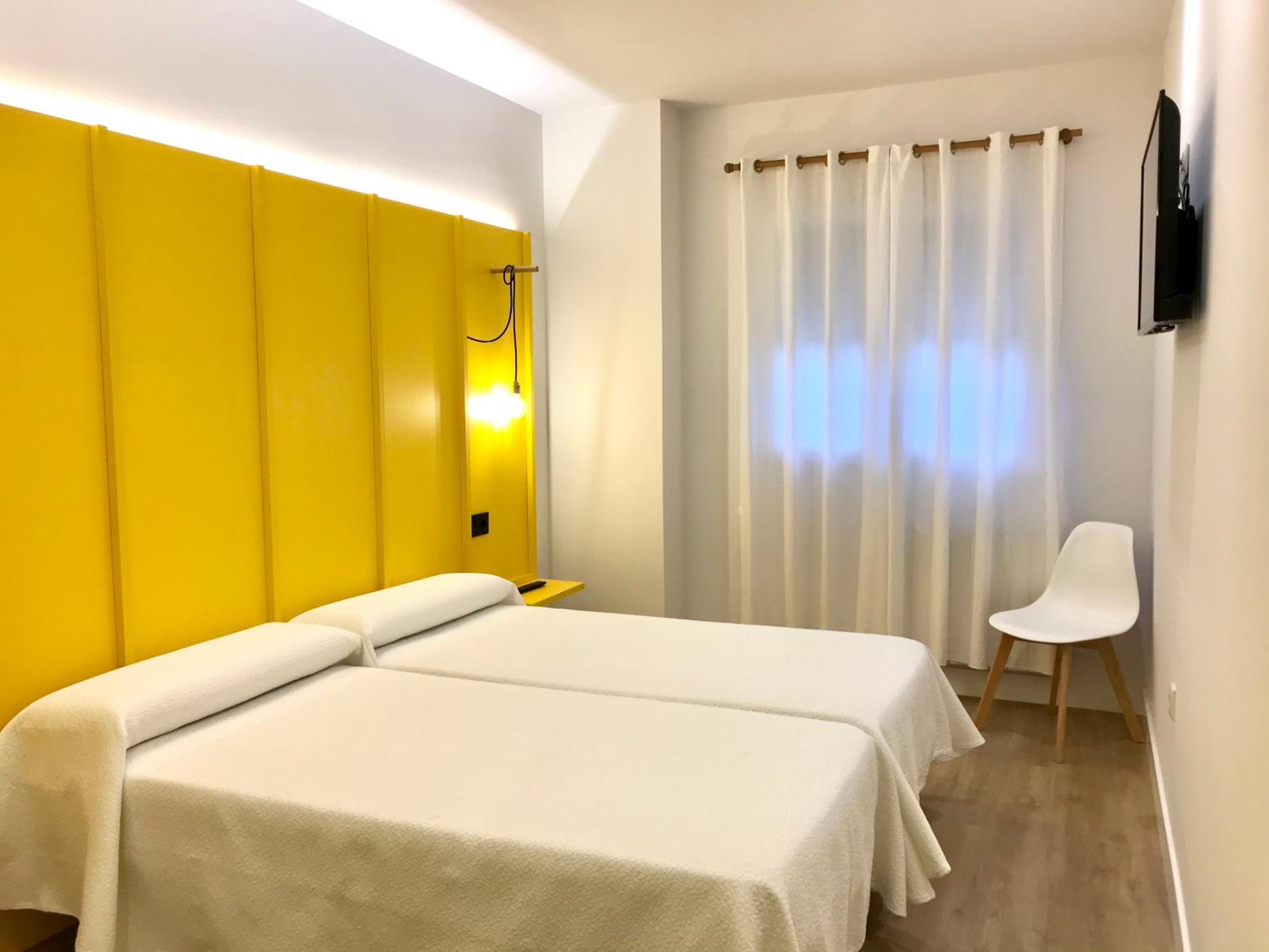 Twin Room with Private Bathroom
