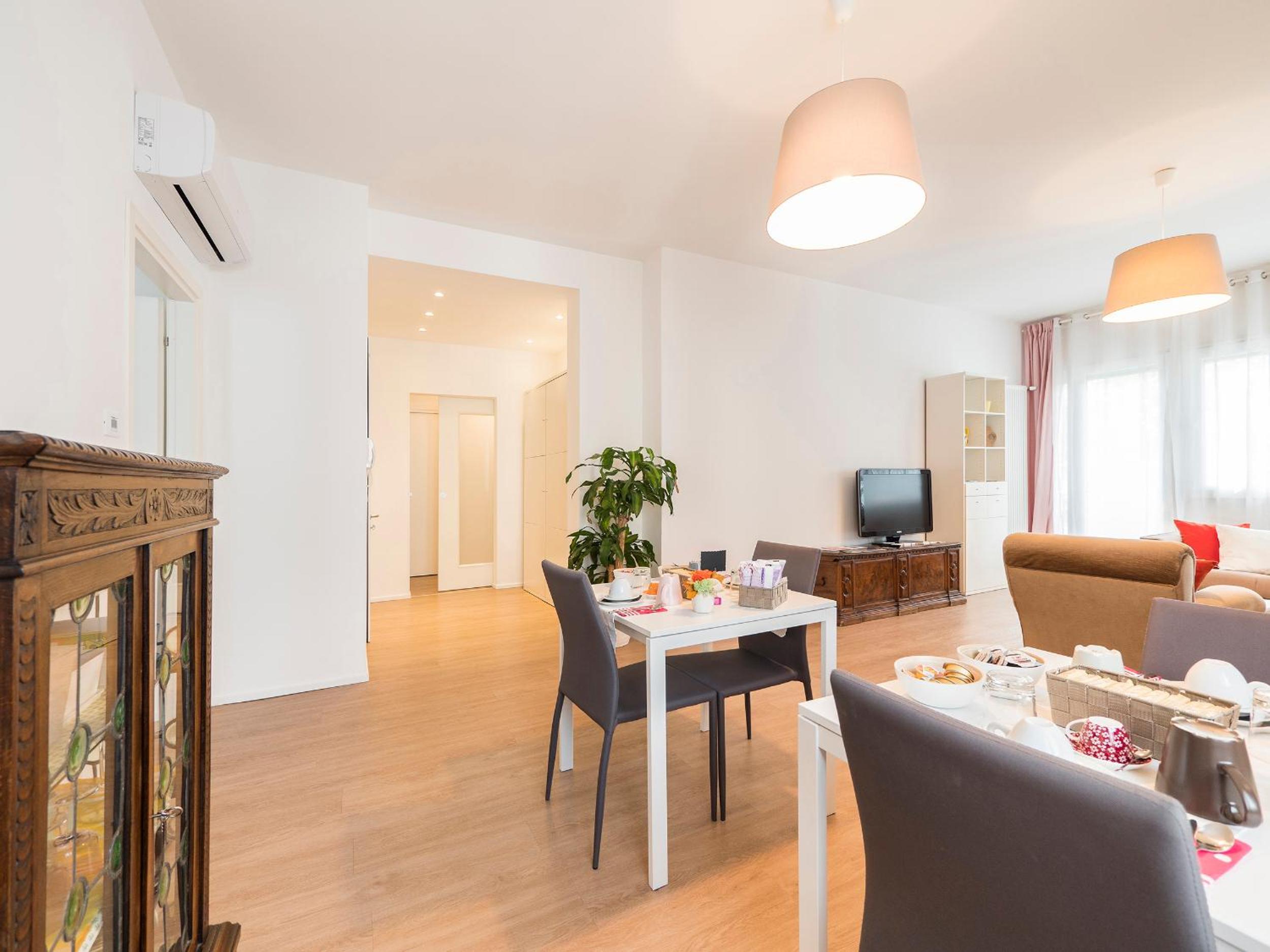 Economy Double Room with Private External Bathroom photo 2