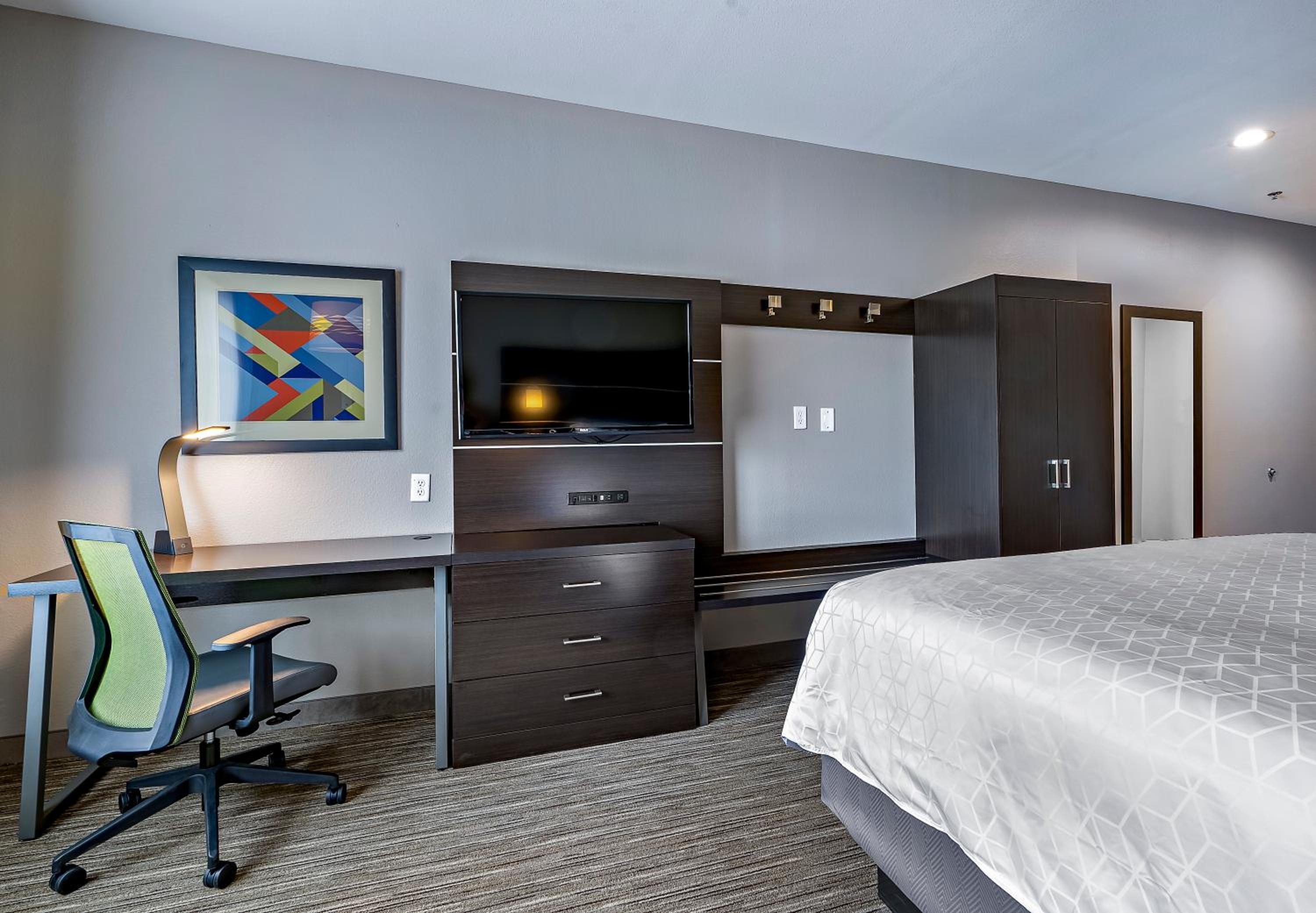 Standard King Room - Photo 1