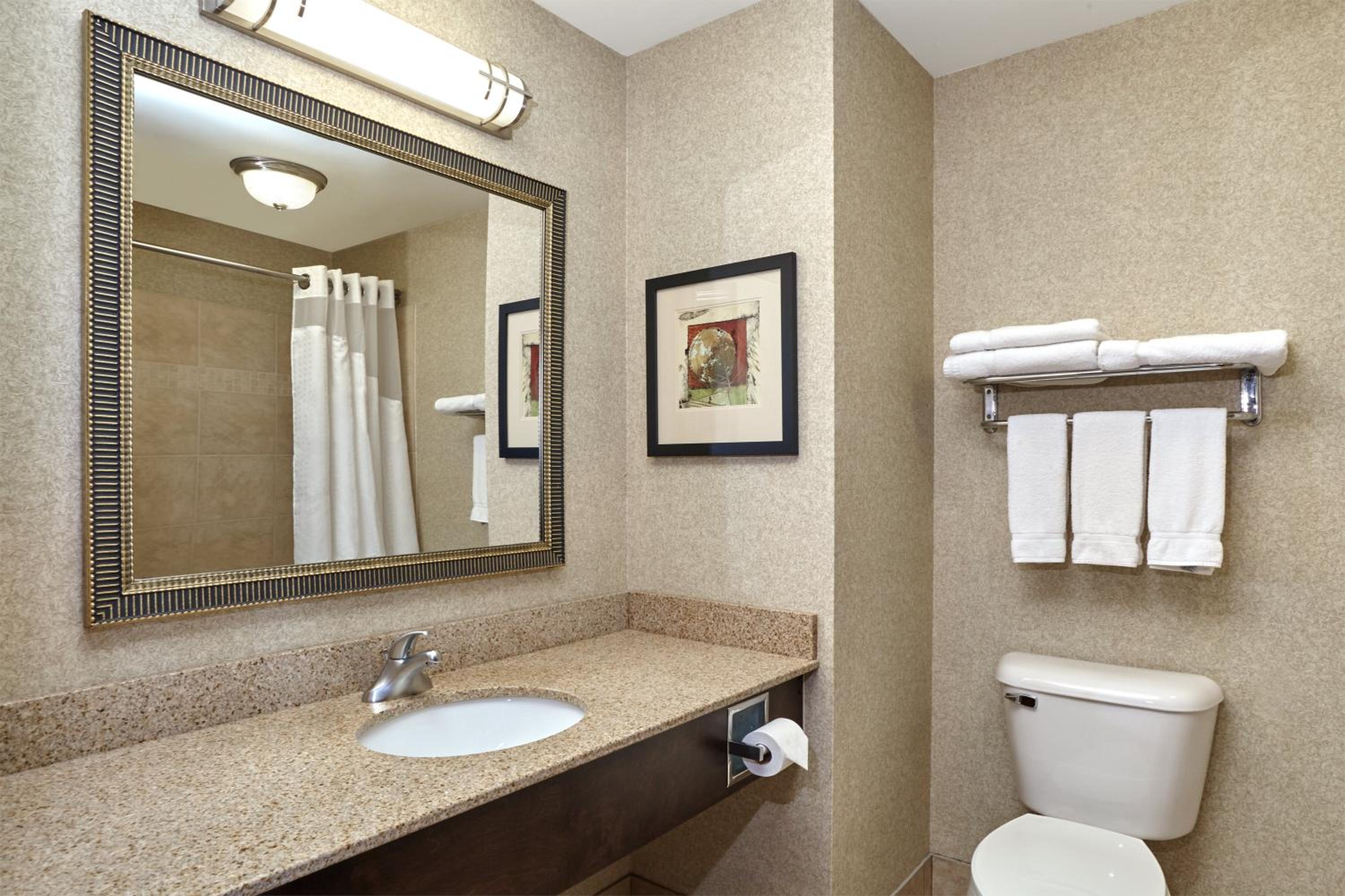 King Suite - Photo 2