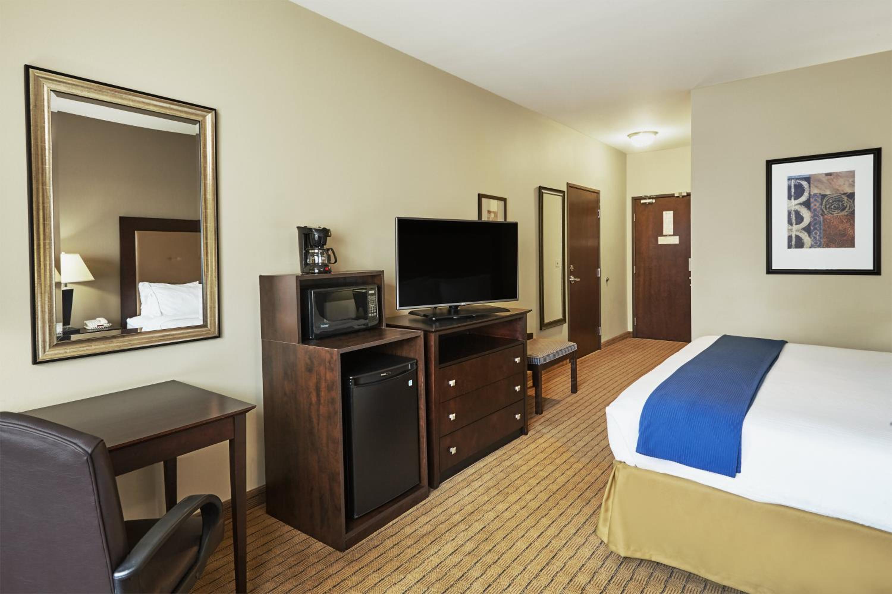 Standard King Room - Photo 1