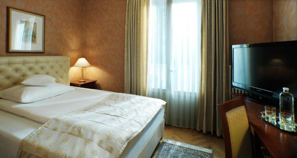 Single Room with Balcony