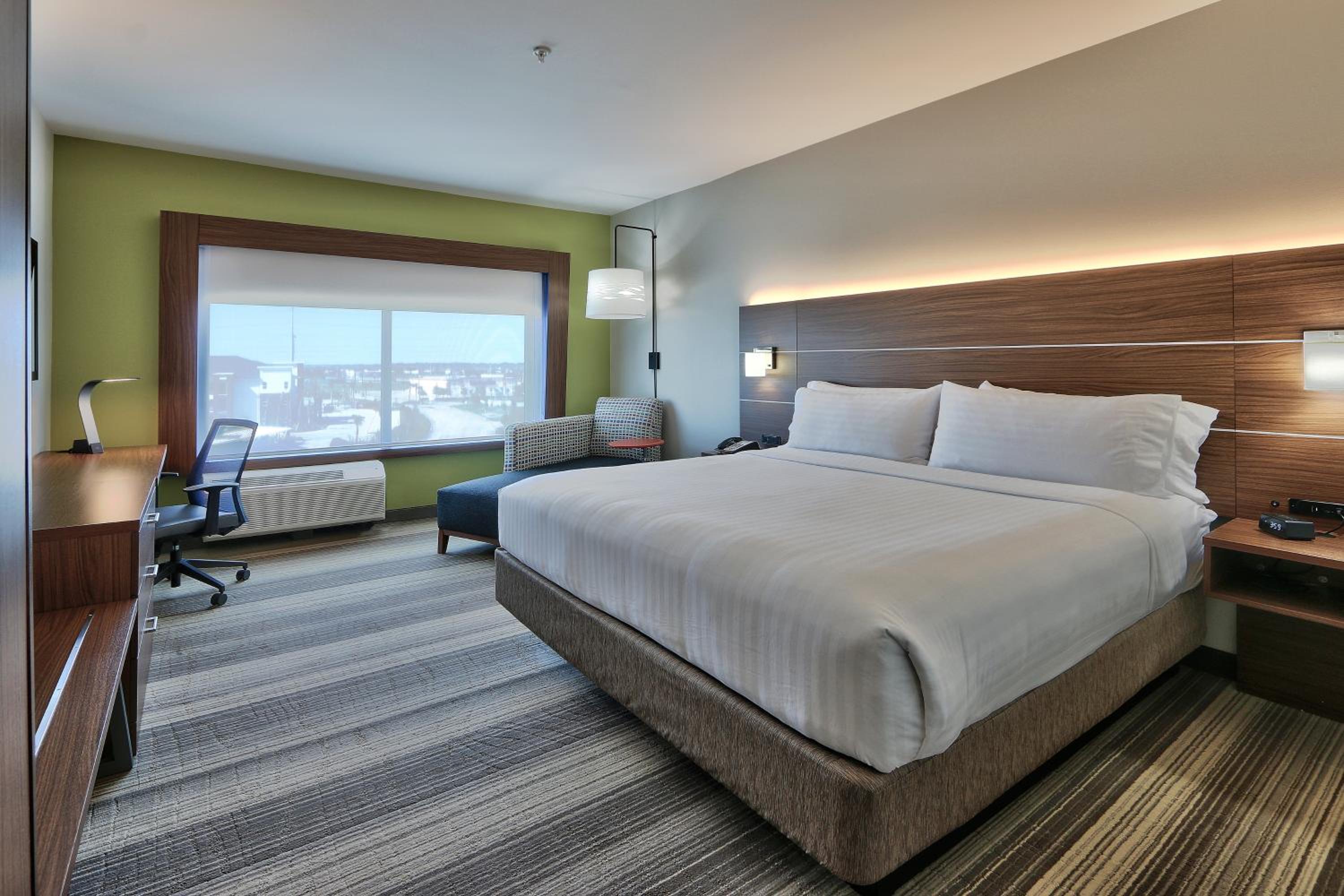 Standard King Room