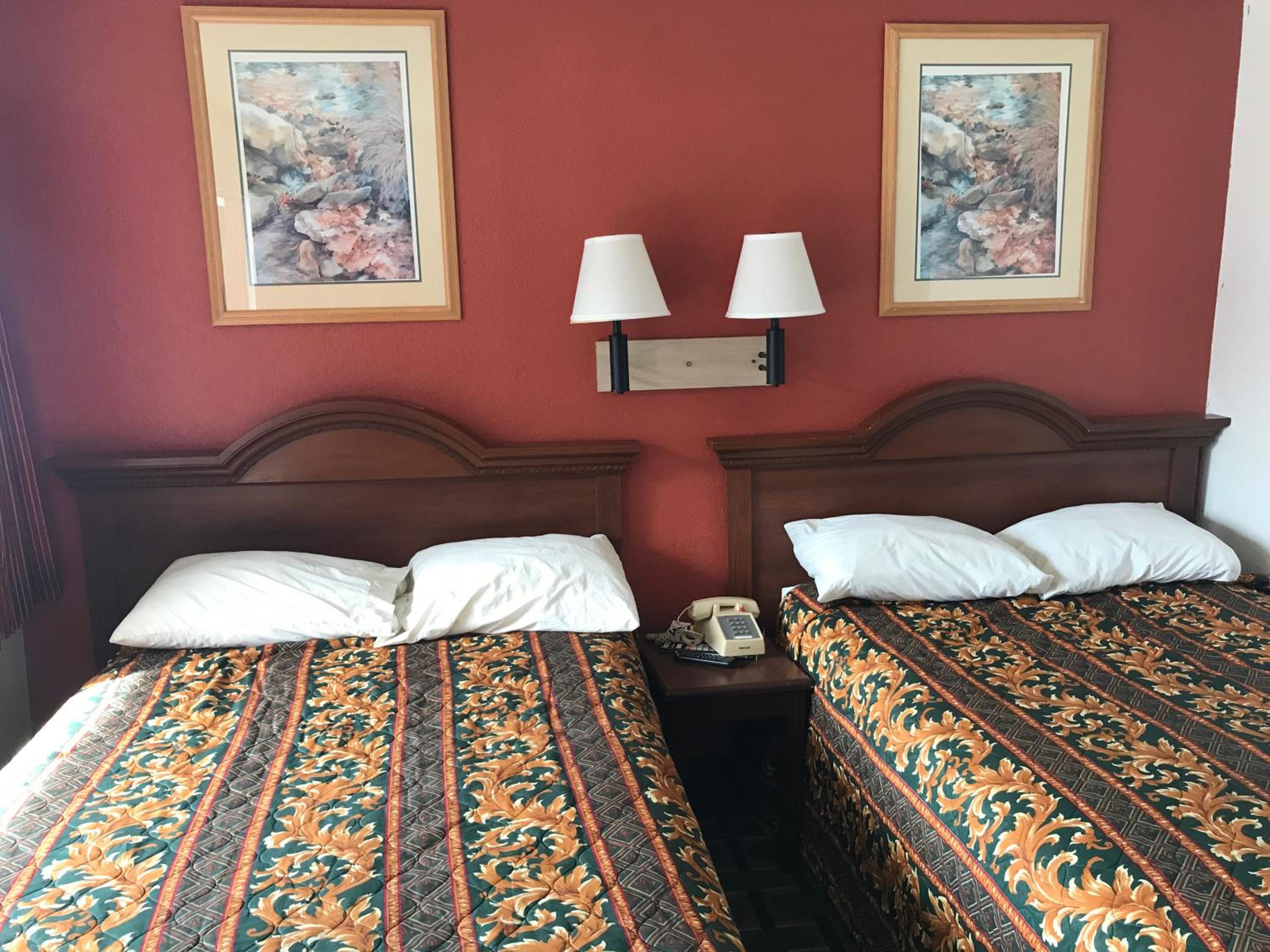 Double Room with Two Double Beds - Photo 1
