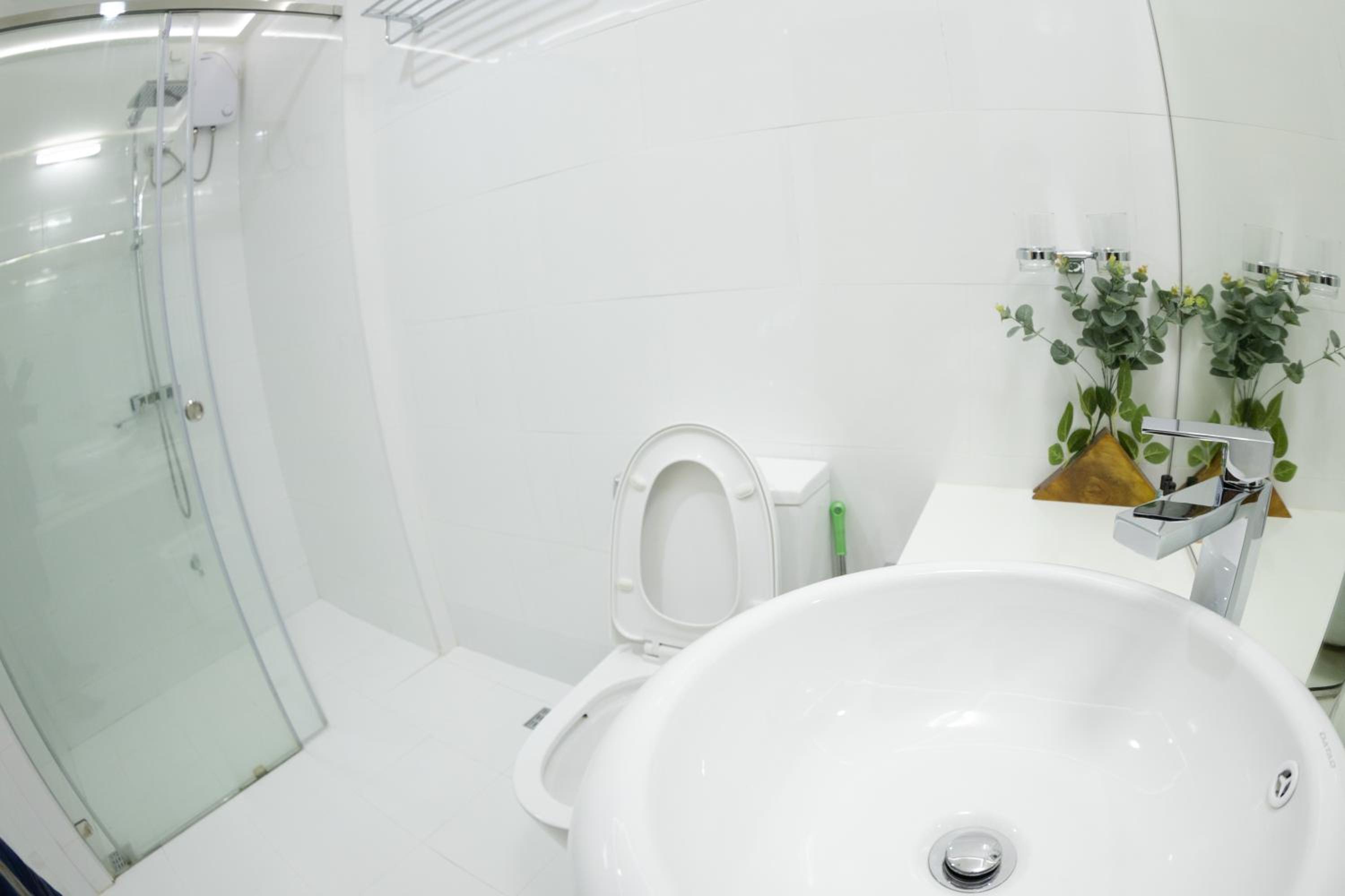 Suite - Photo 7