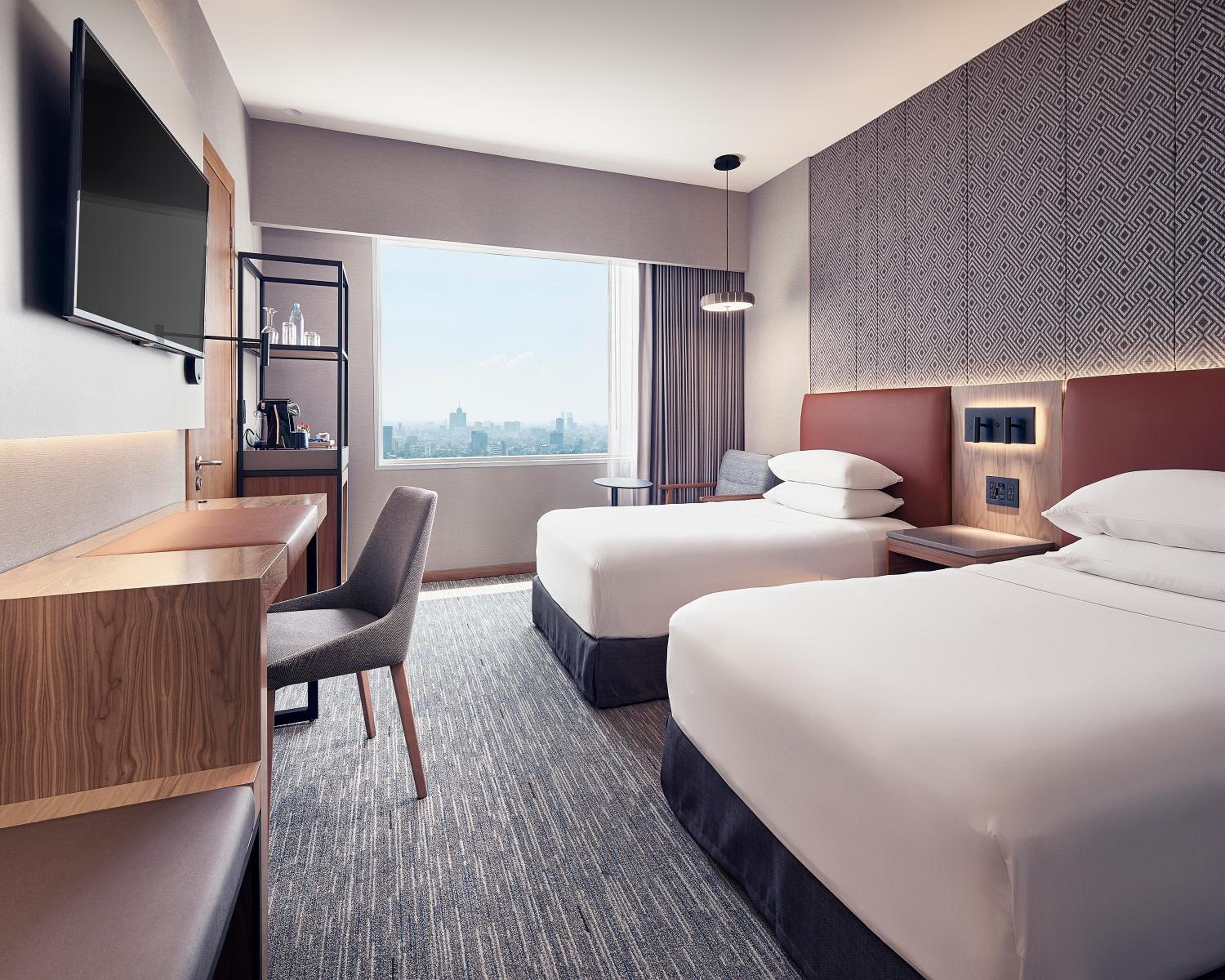 Regency Club Twin Room - High Floor - Photo 3