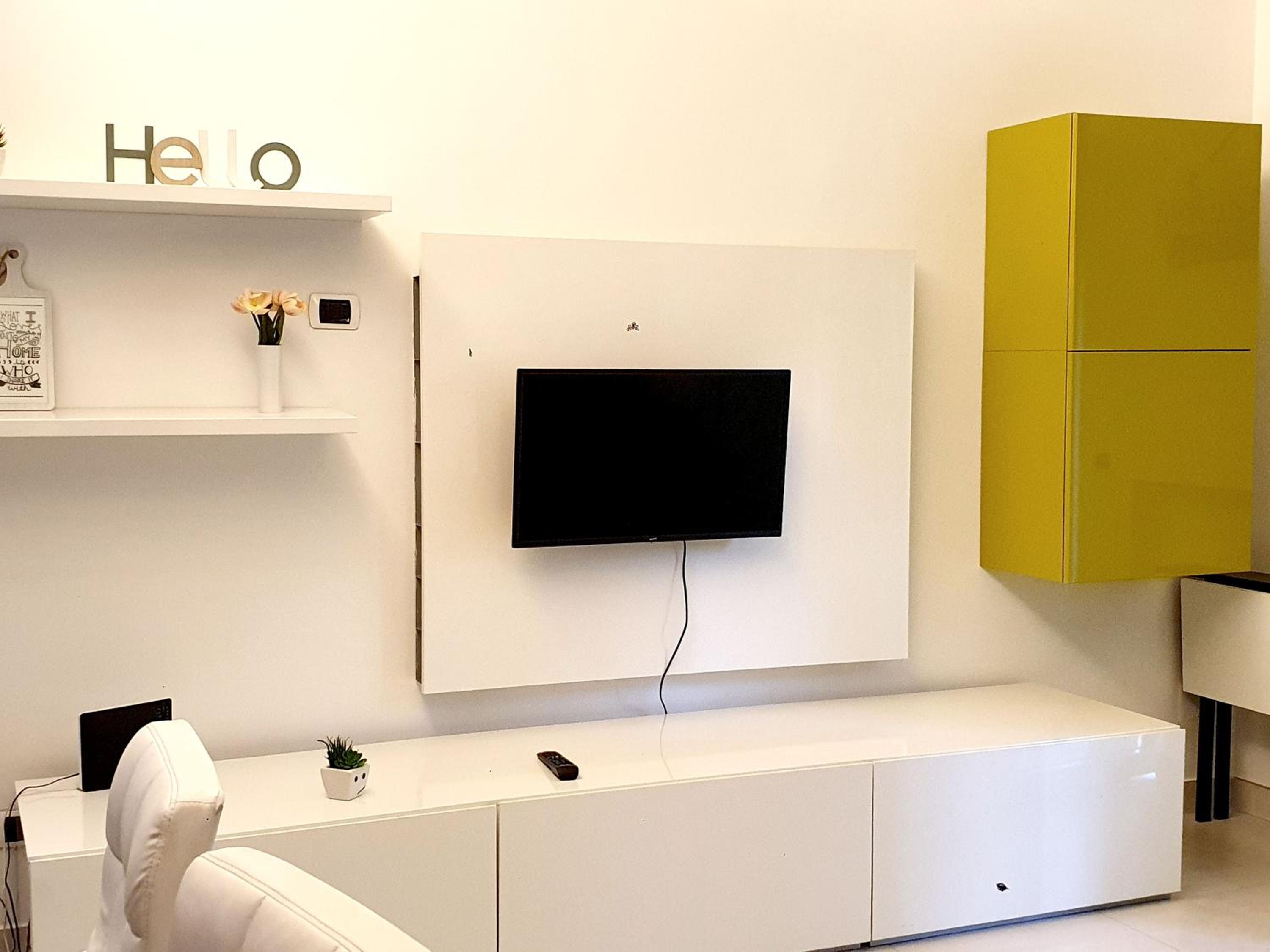 One-Bedroom Apartment - Photo 10
