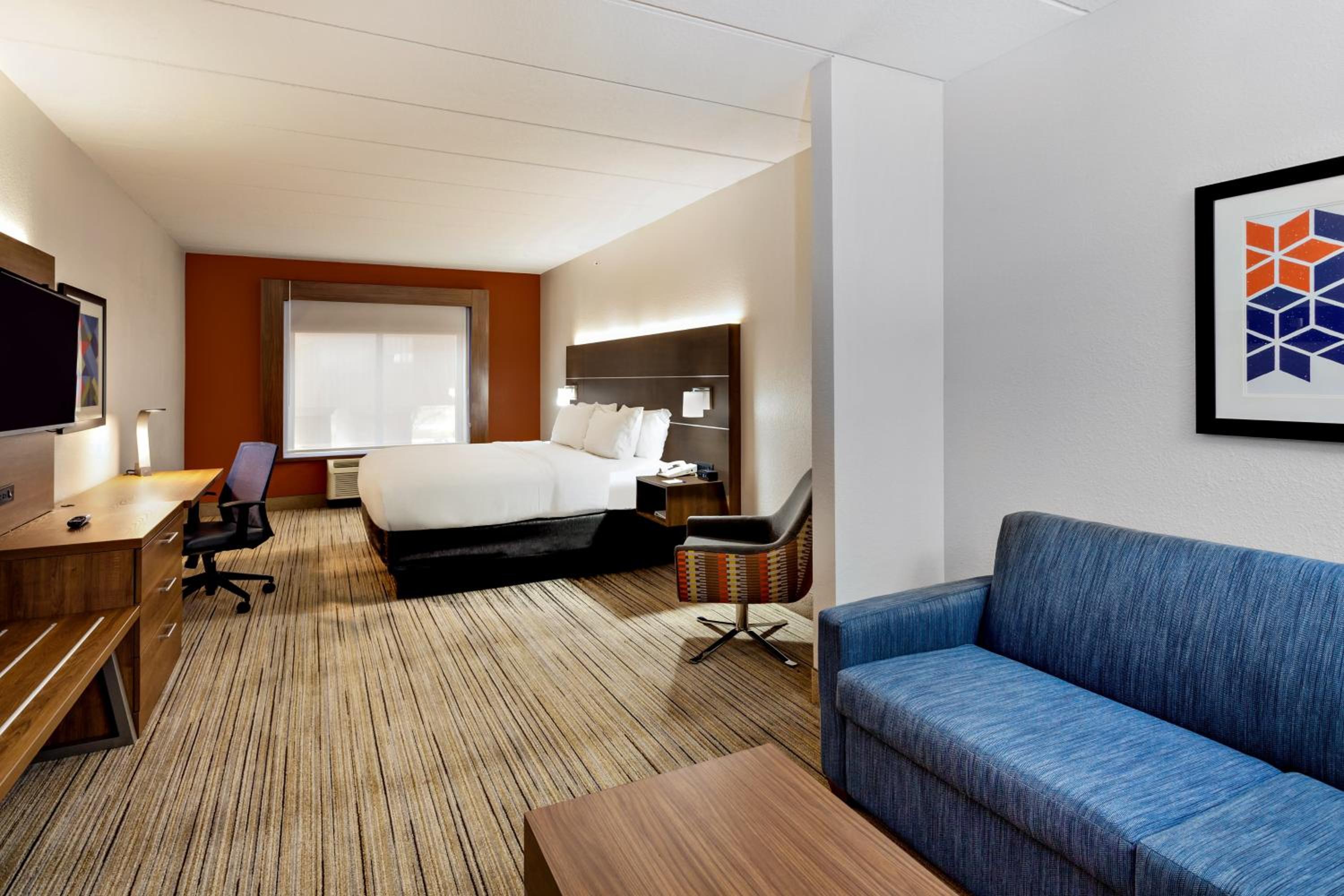 King Suite - Photo 6