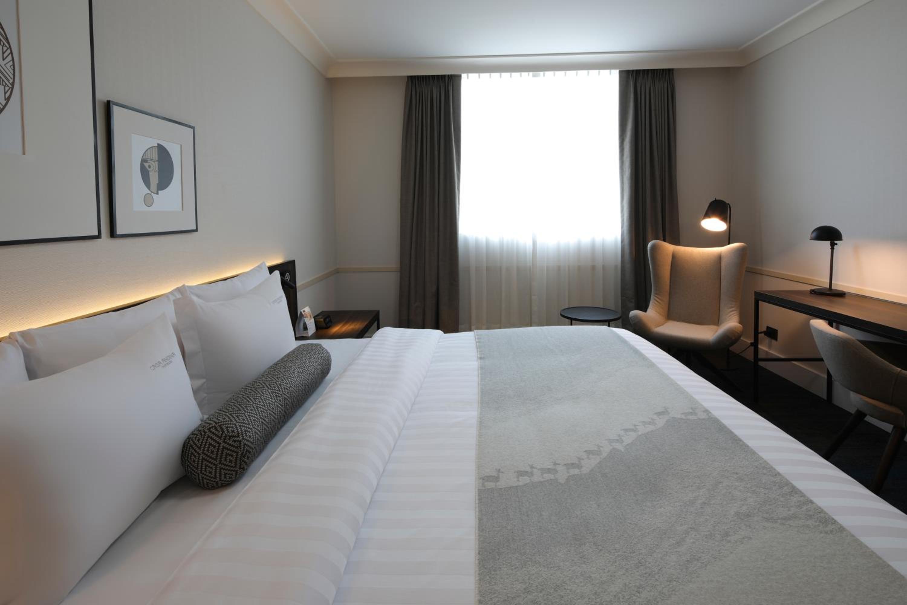 Deluxe King Room