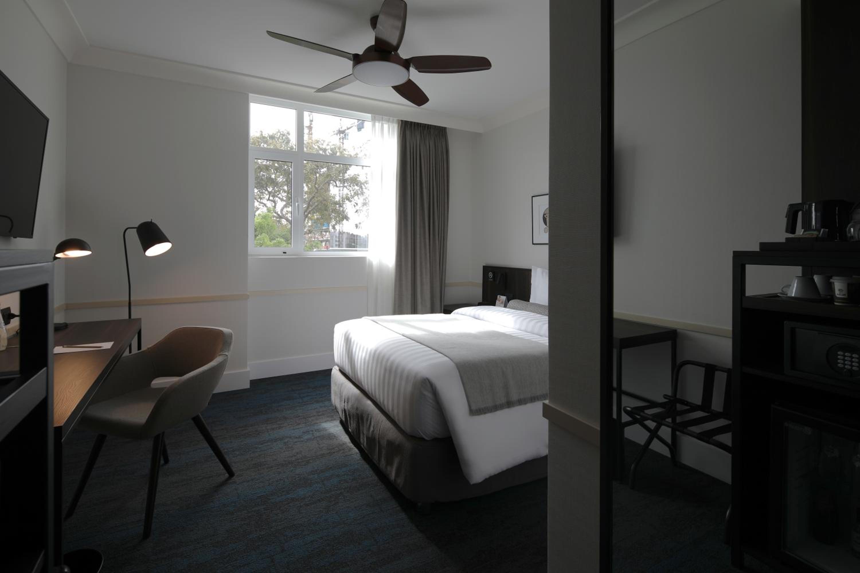 Deluxe Single Room