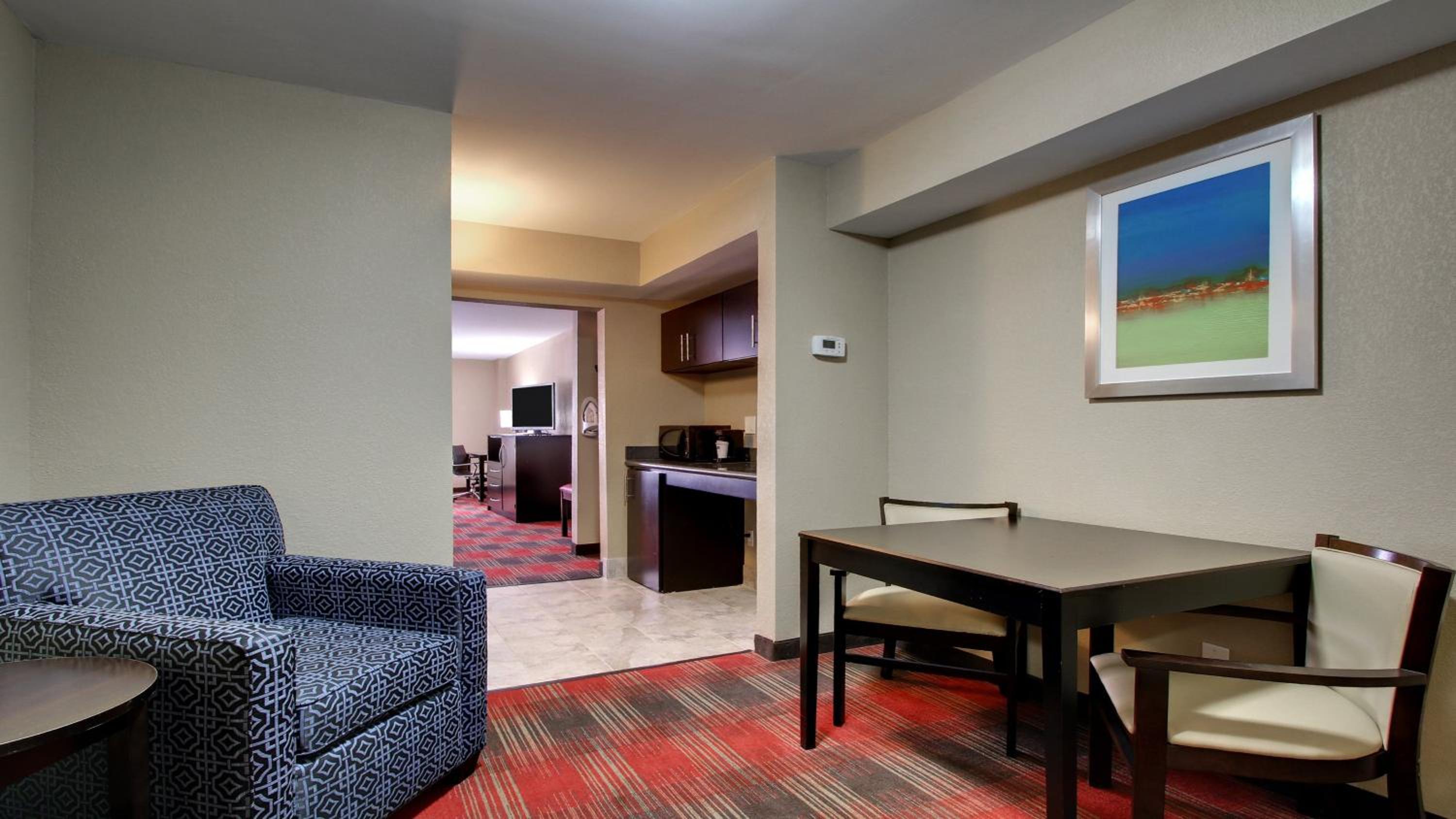 King Suite - Photo 6