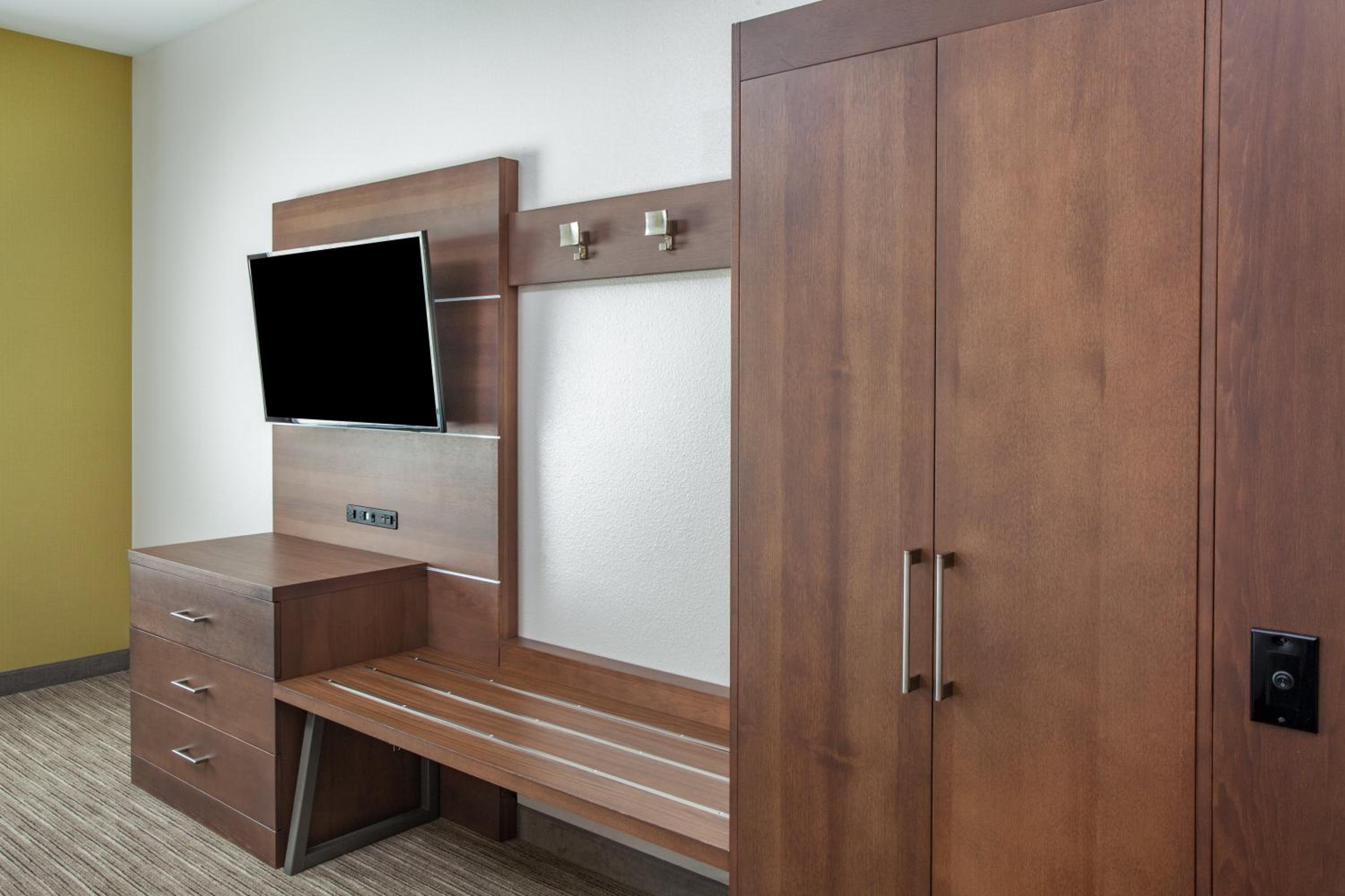 Standard King Room - Photo 1