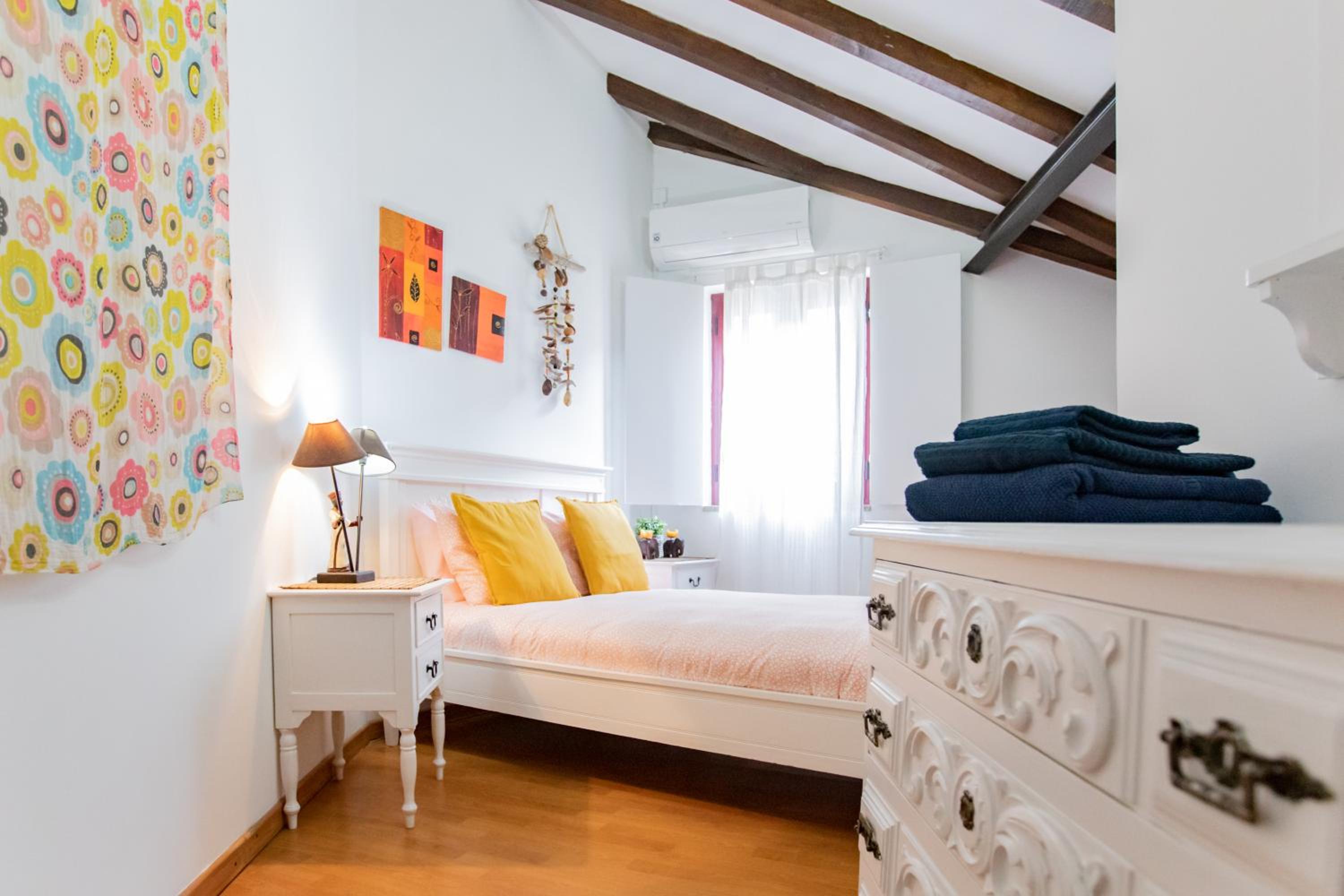 Two-Bedroom House - Photo 19