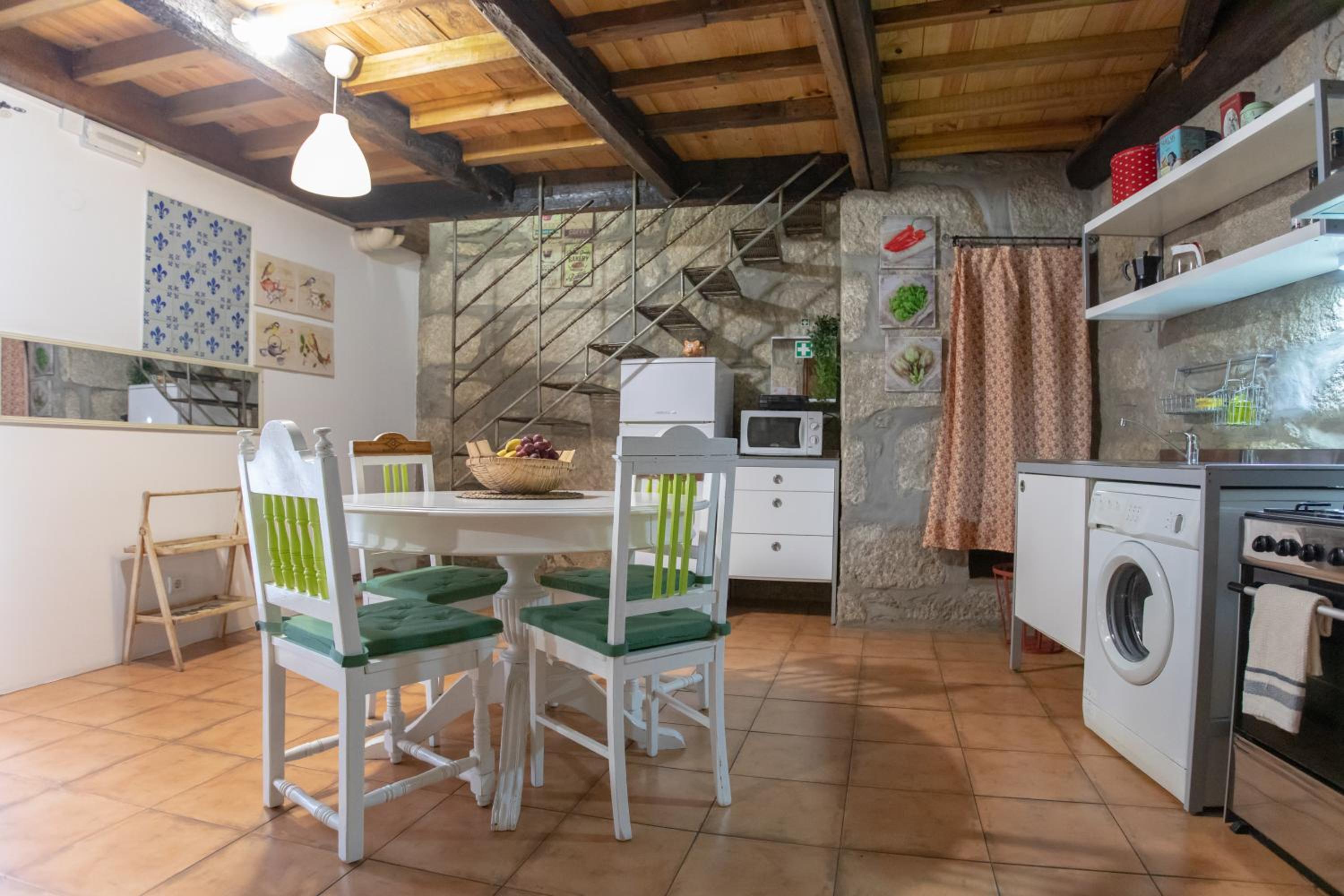 Two-Bedroom House - Photo 21