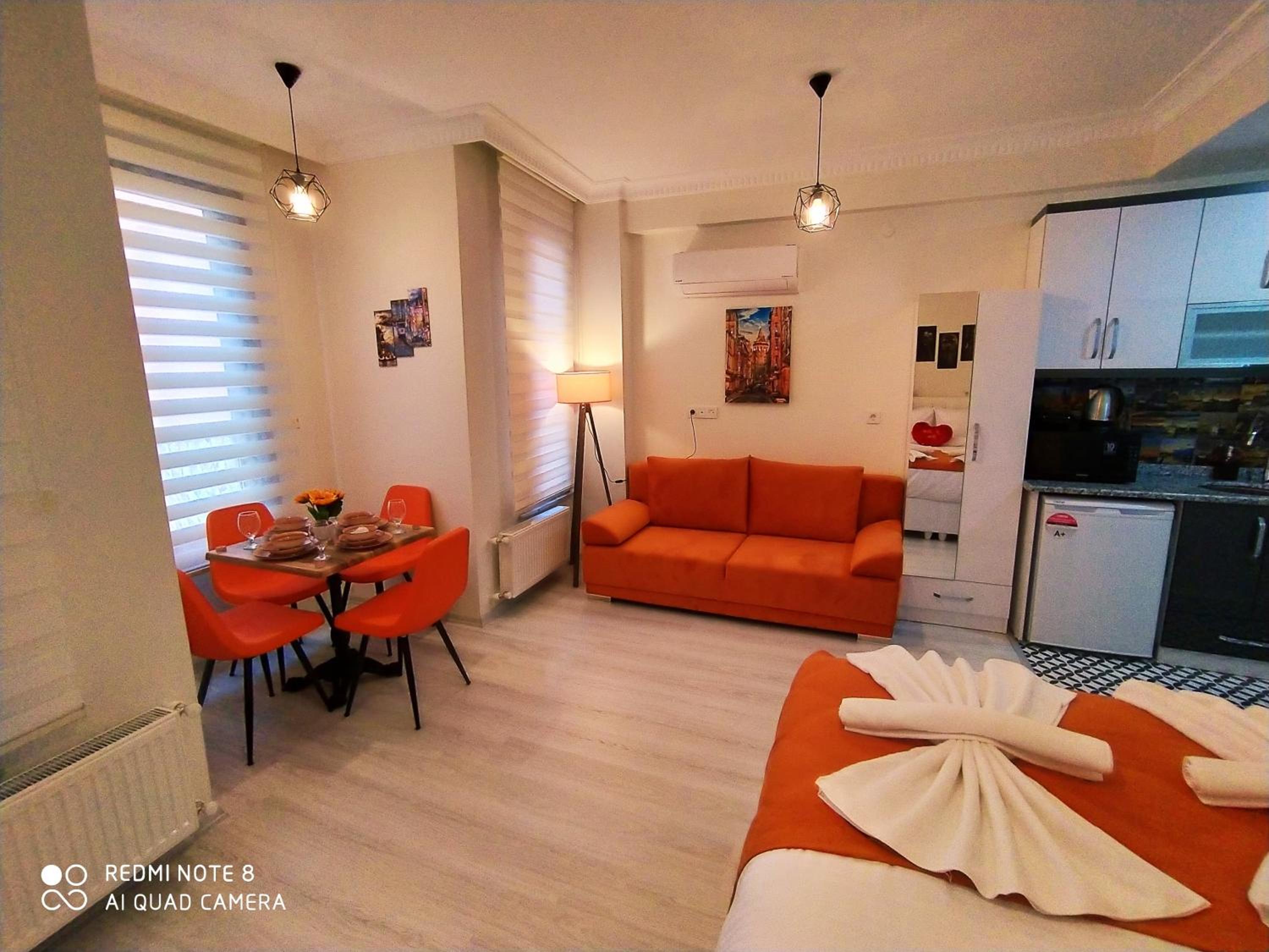 Deluxe Studio- Annex Building photo 3