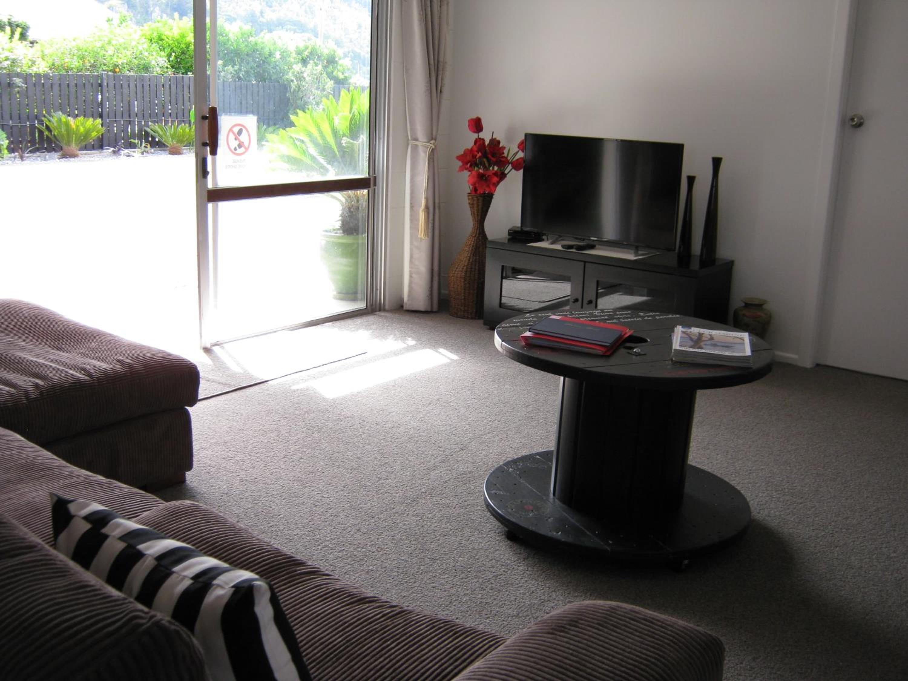 Apartment photo 2