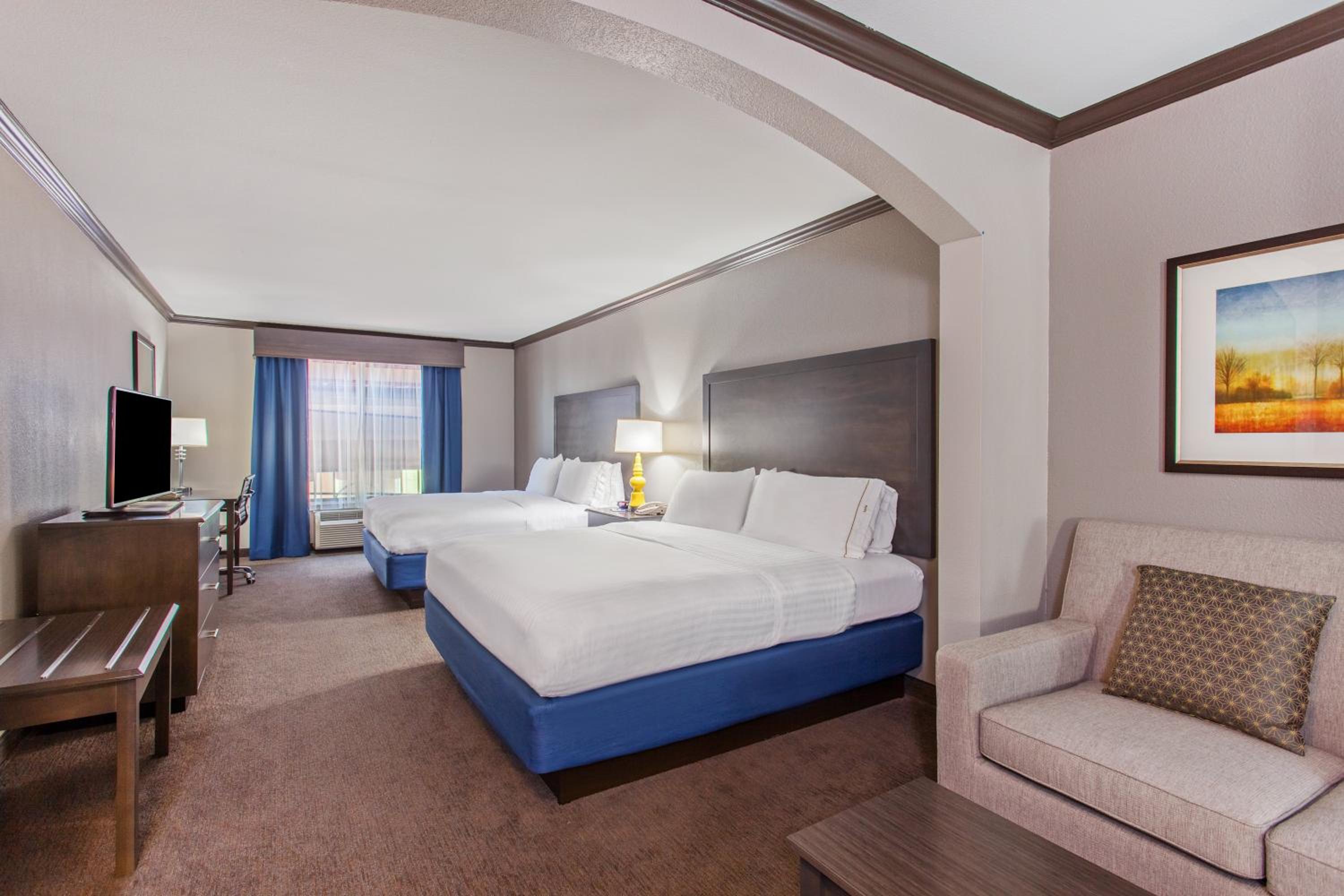 Suite with Two Beds - Non-Smoking - Photo 4