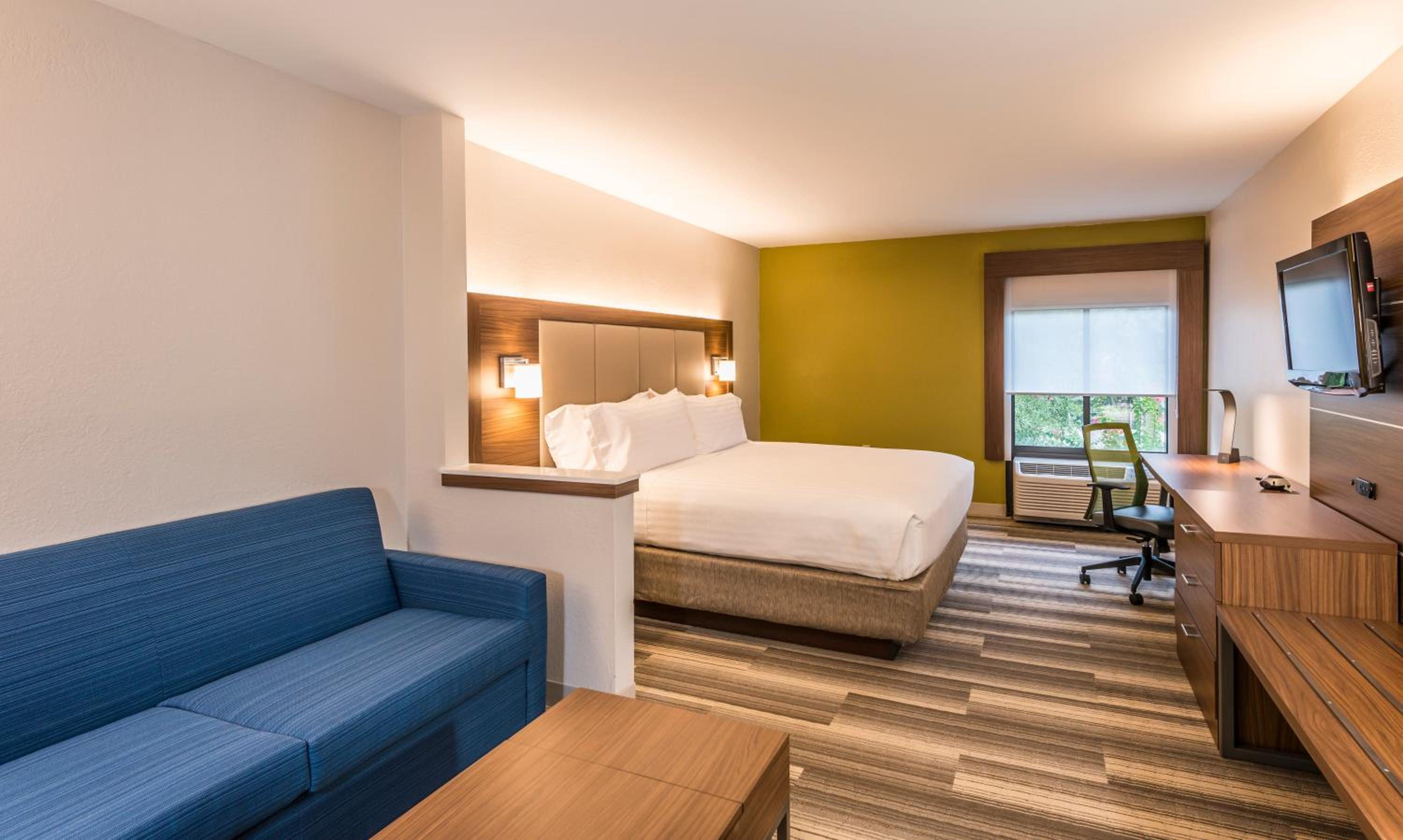 King Suite - Photo 4
