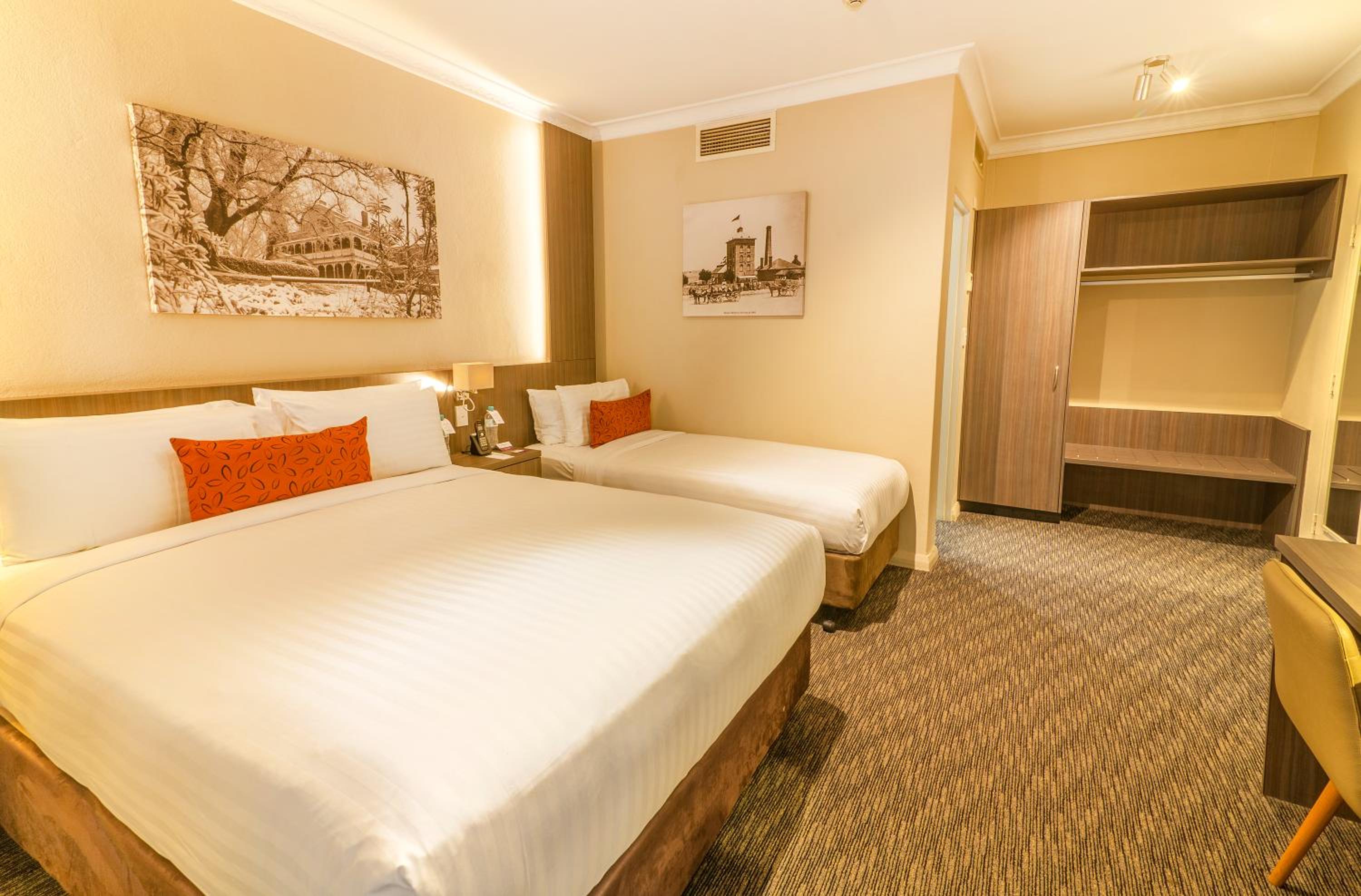 Deluxe Triple Room