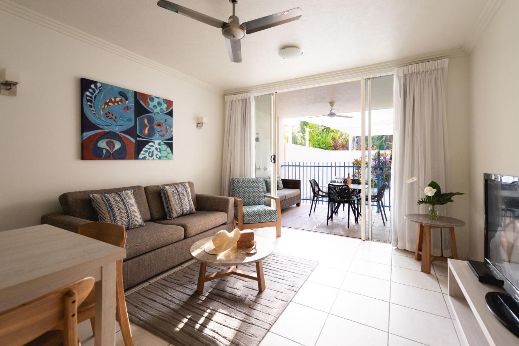 One-Bedroom Apartment with Plunge Pool