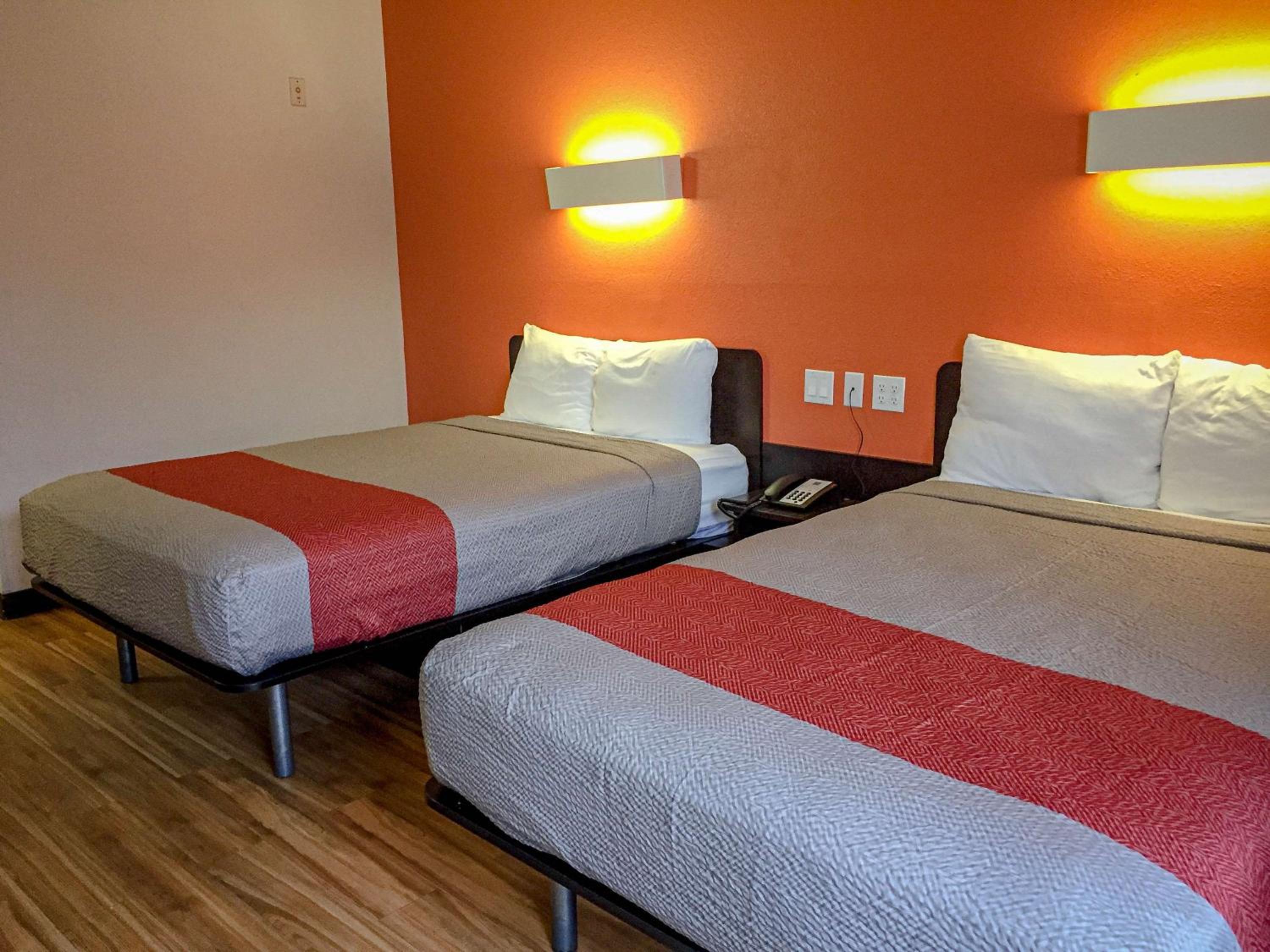 Deluxe Quadruple Room - Non-Smoking - Photo 4