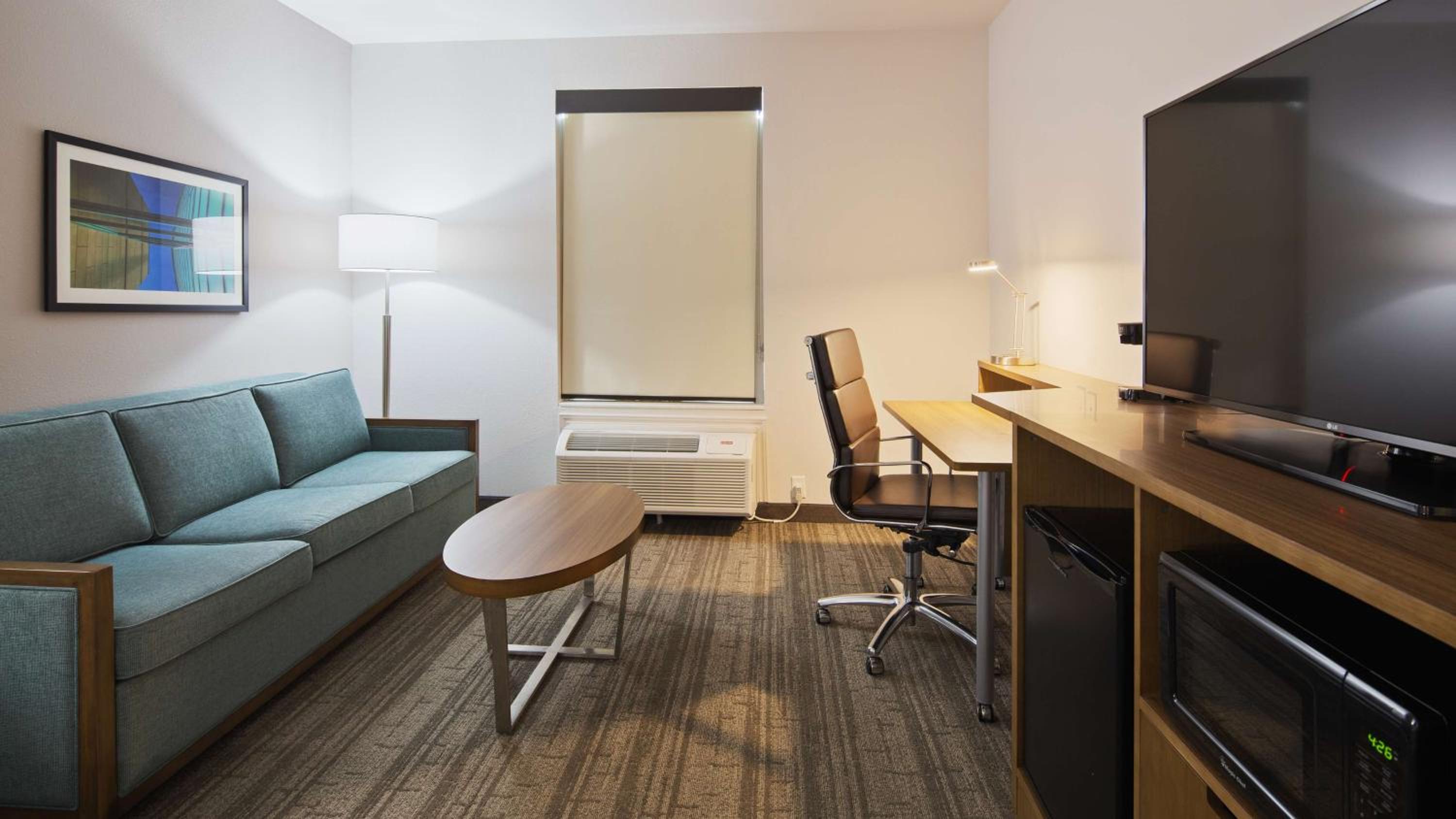 King Suite - Photo 1