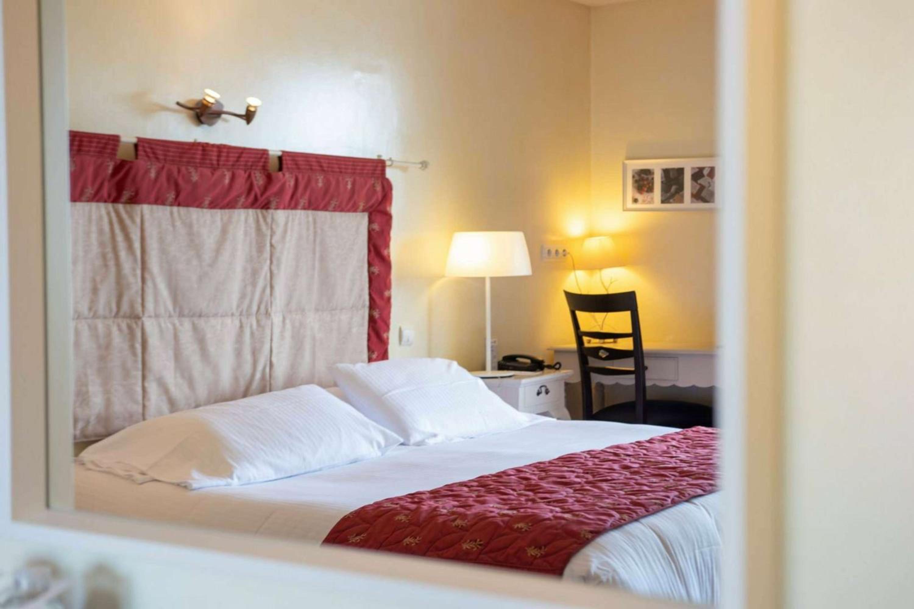 Junior King Suite - Photo 1