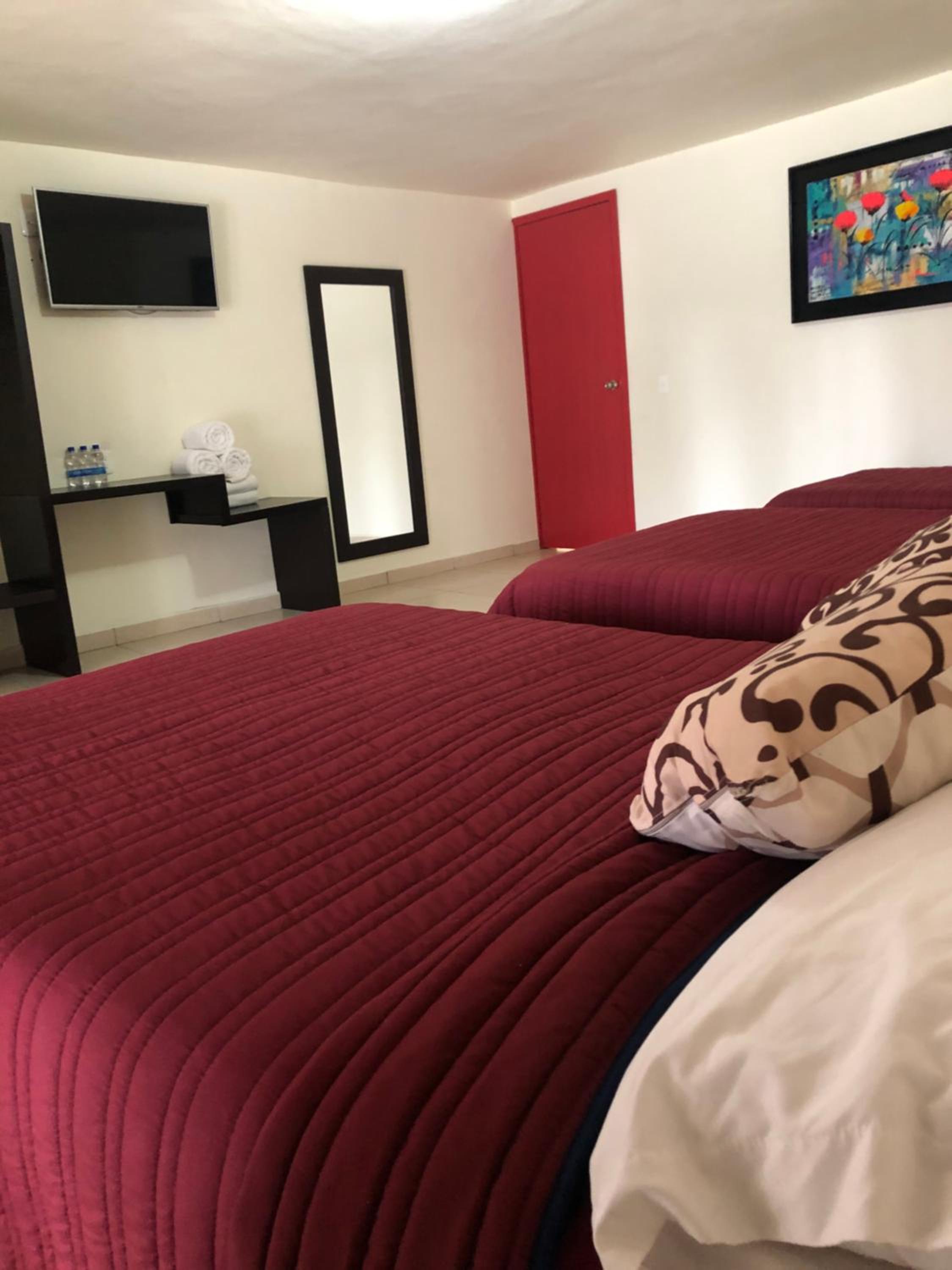 Triple Room with Balcony - Photo 6