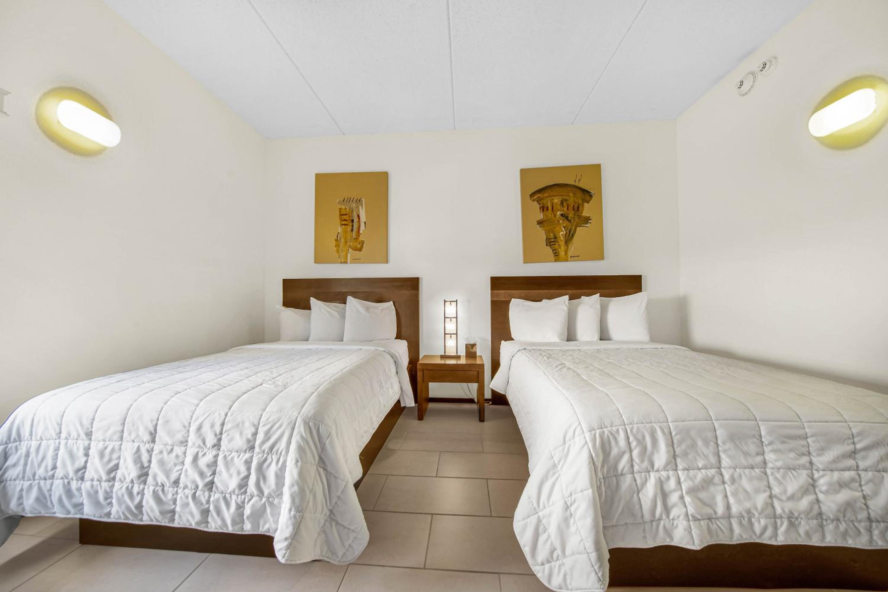 Three-Bedroom Apartment - Photo 1