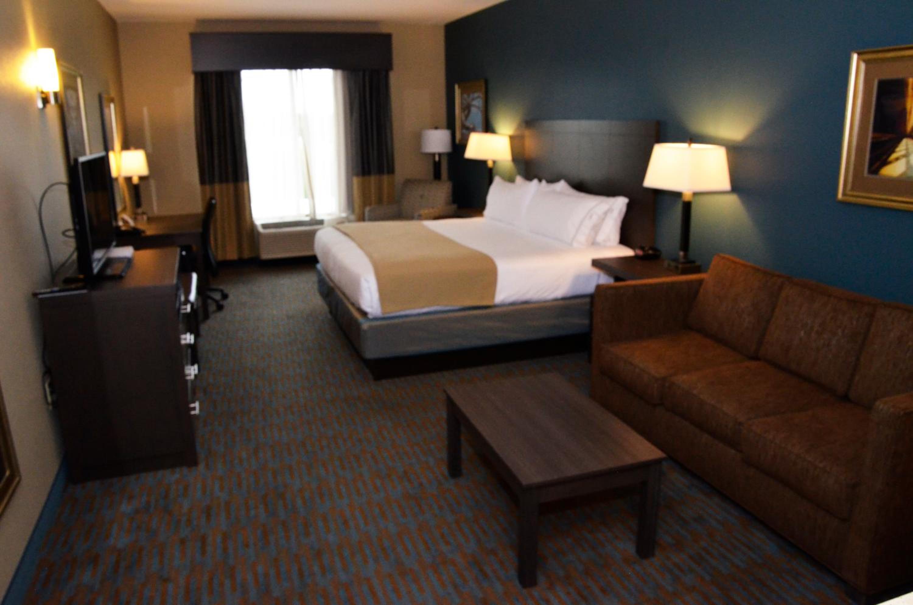 King Suite with Sofa Bed