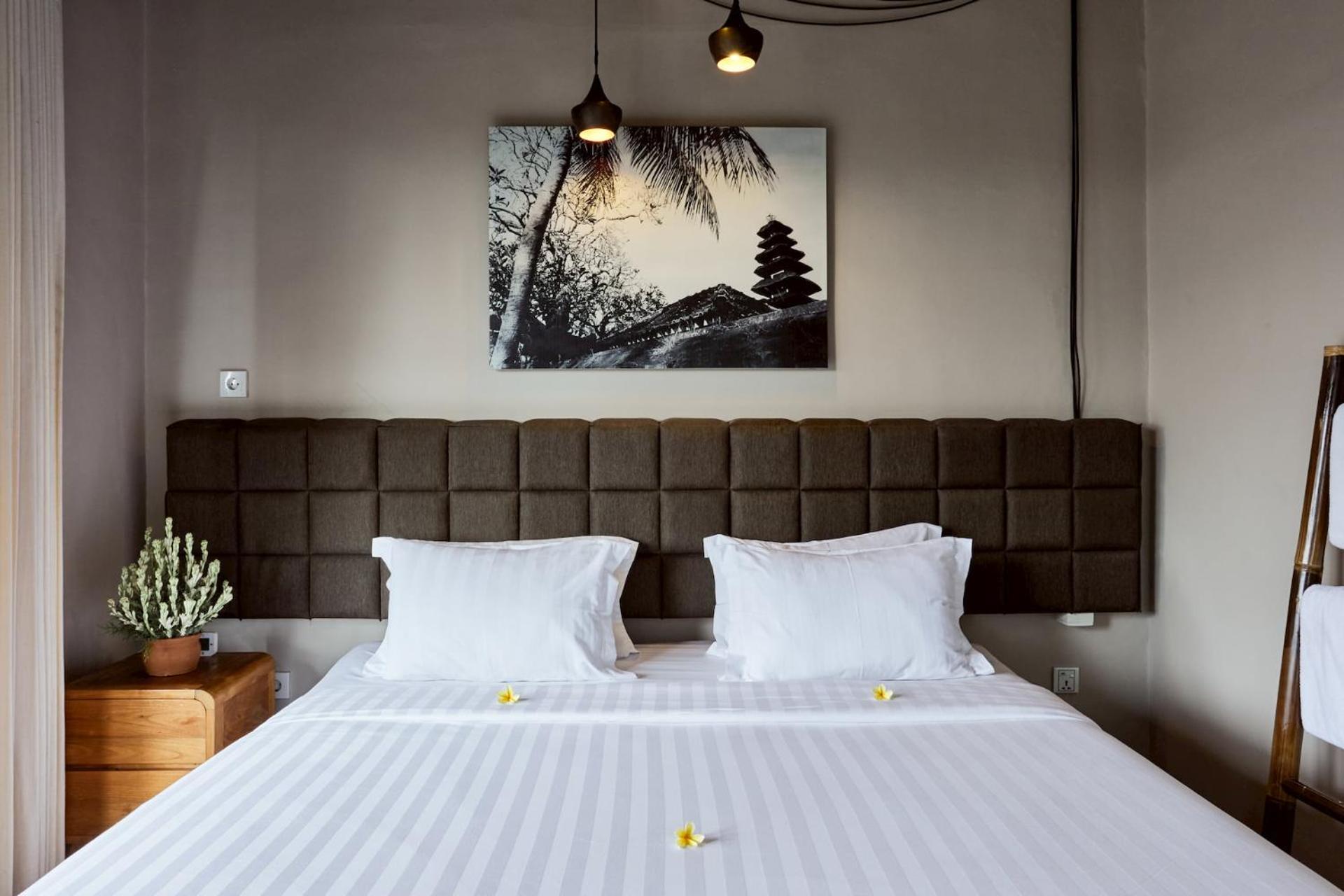 Deluxe Double Room - Photo 10