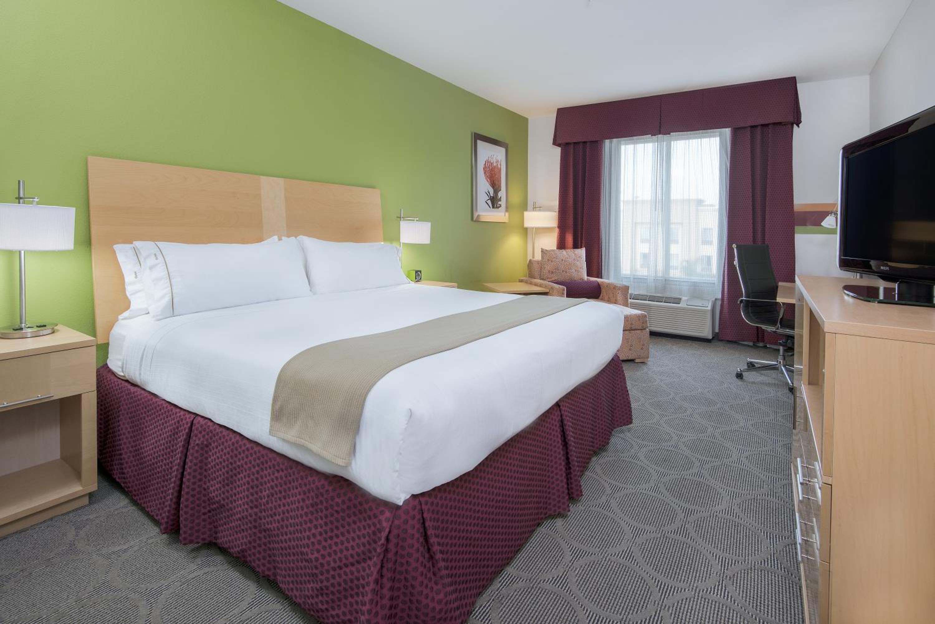 Standard King Room - Photo 1
