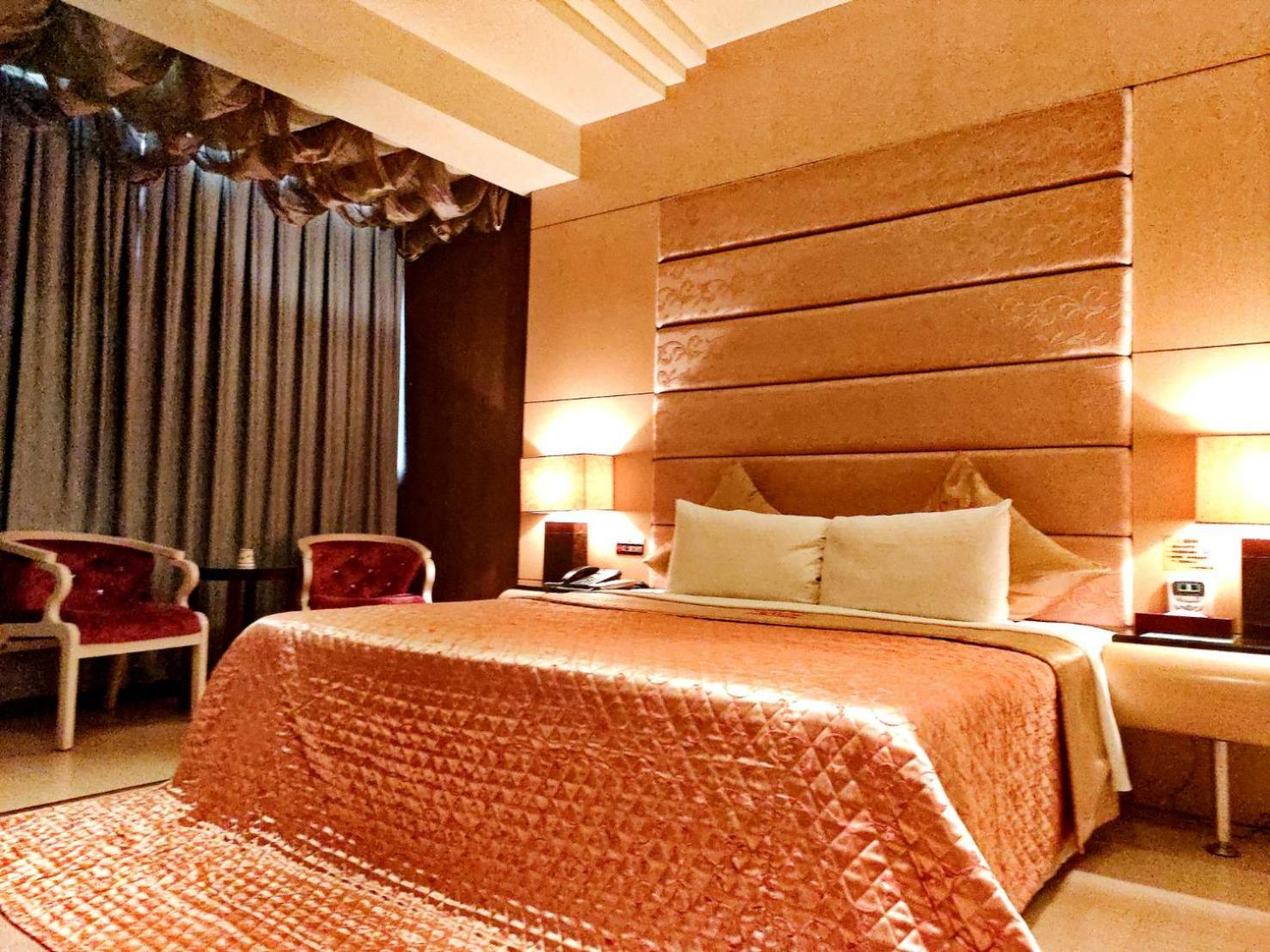 Budget Double Room - Photo 5