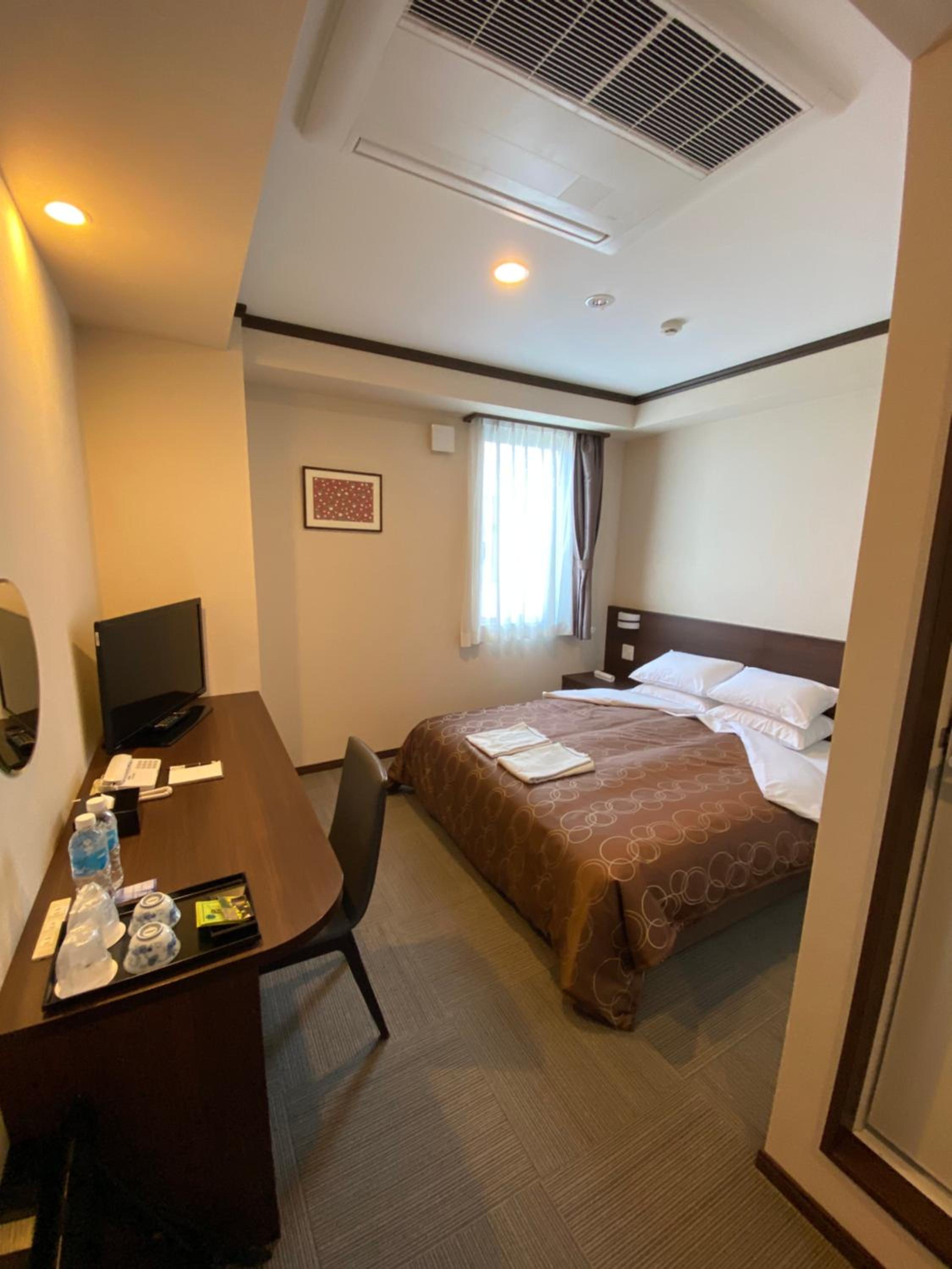 Double Room - Smoking - Photo 5