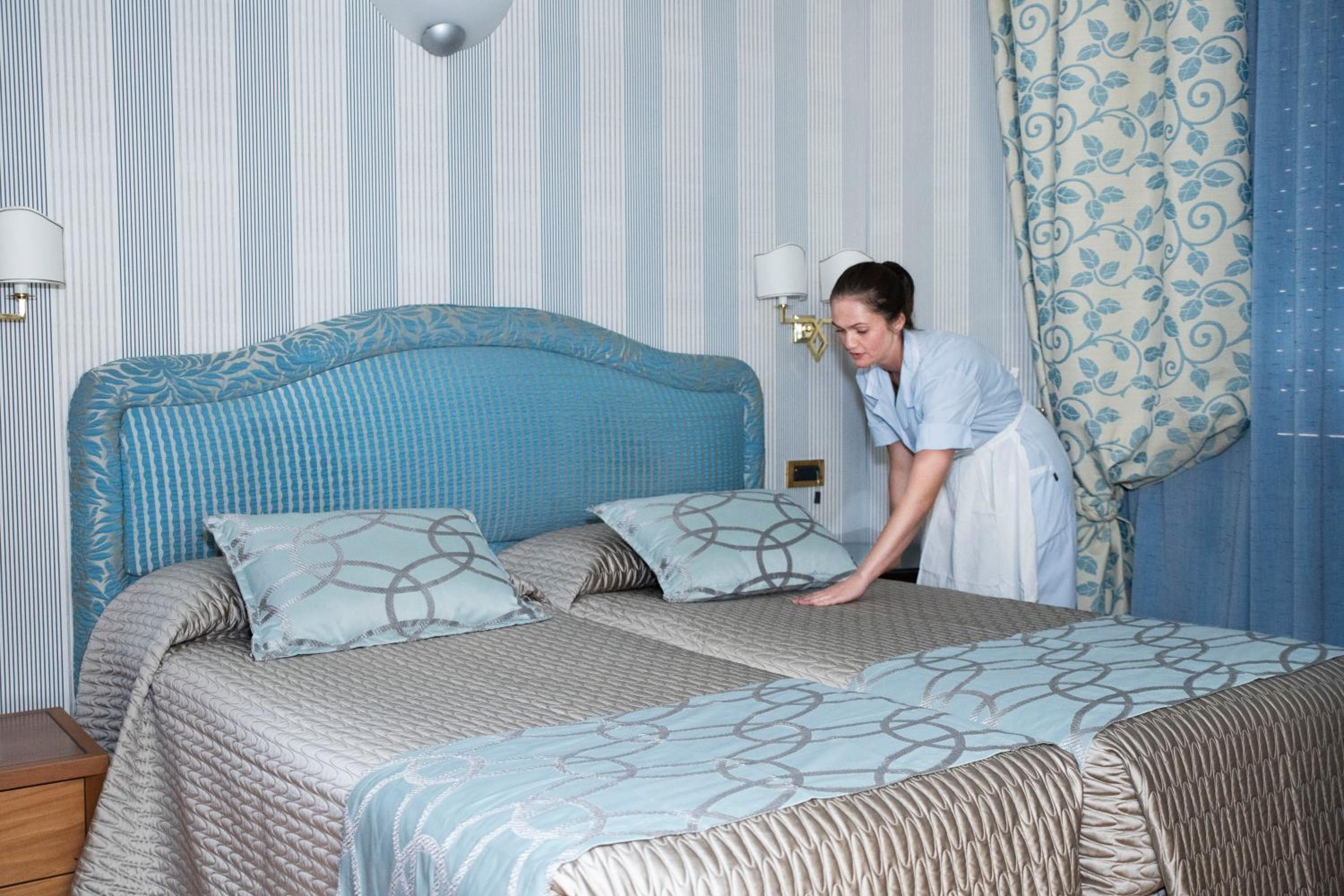 Twin Room - Photo 5