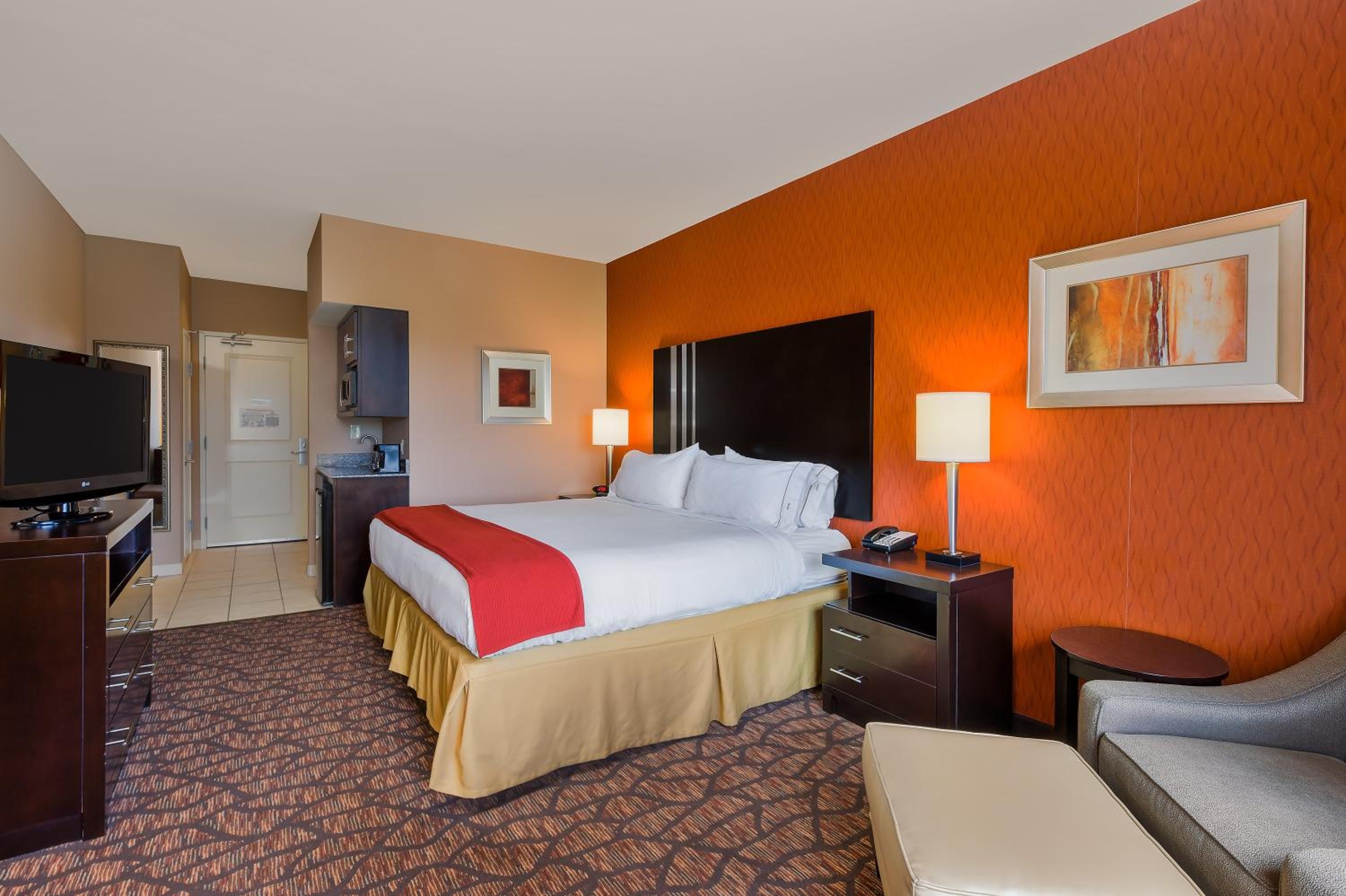 Standard King Room - Photo 1