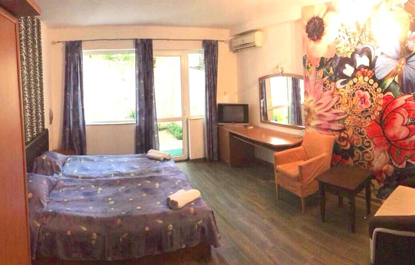 Double or Twin Room with Extra Bed - Photo 1