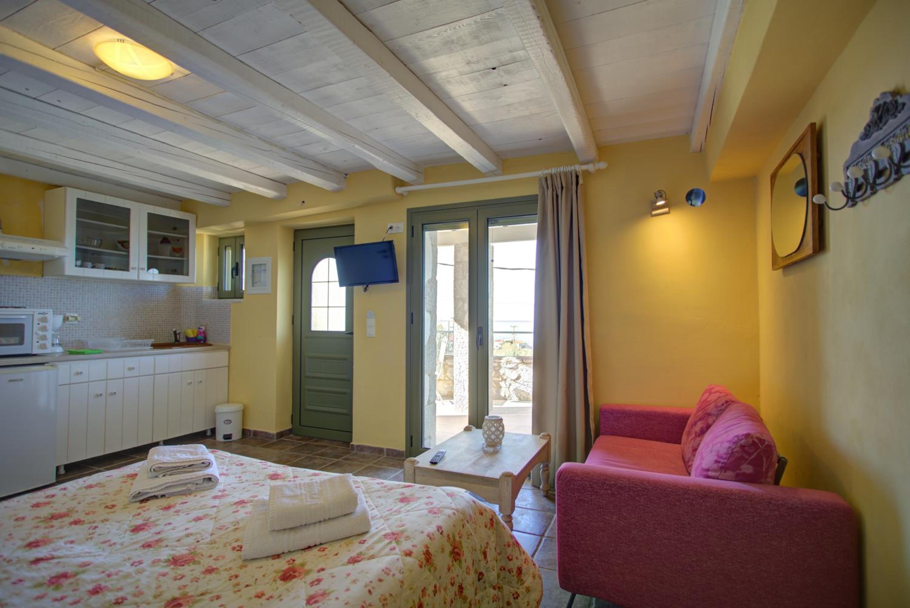 Superior Triple Room with Sea View - Photo 1