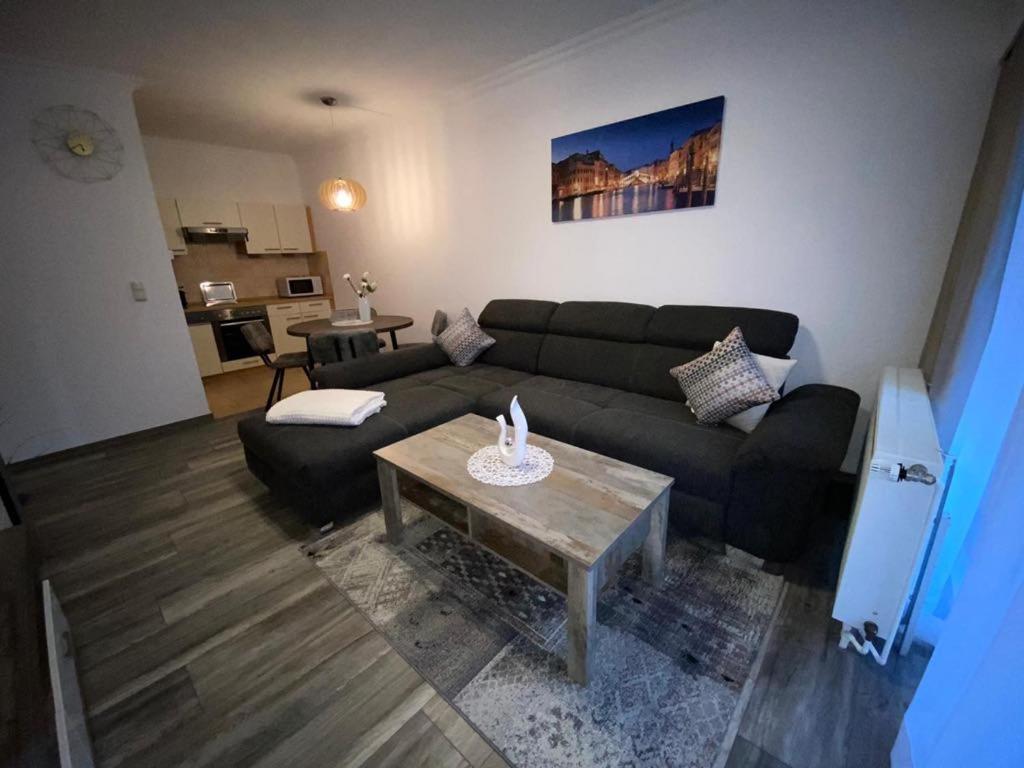 One-Bedroom Apartment - Photo 1
