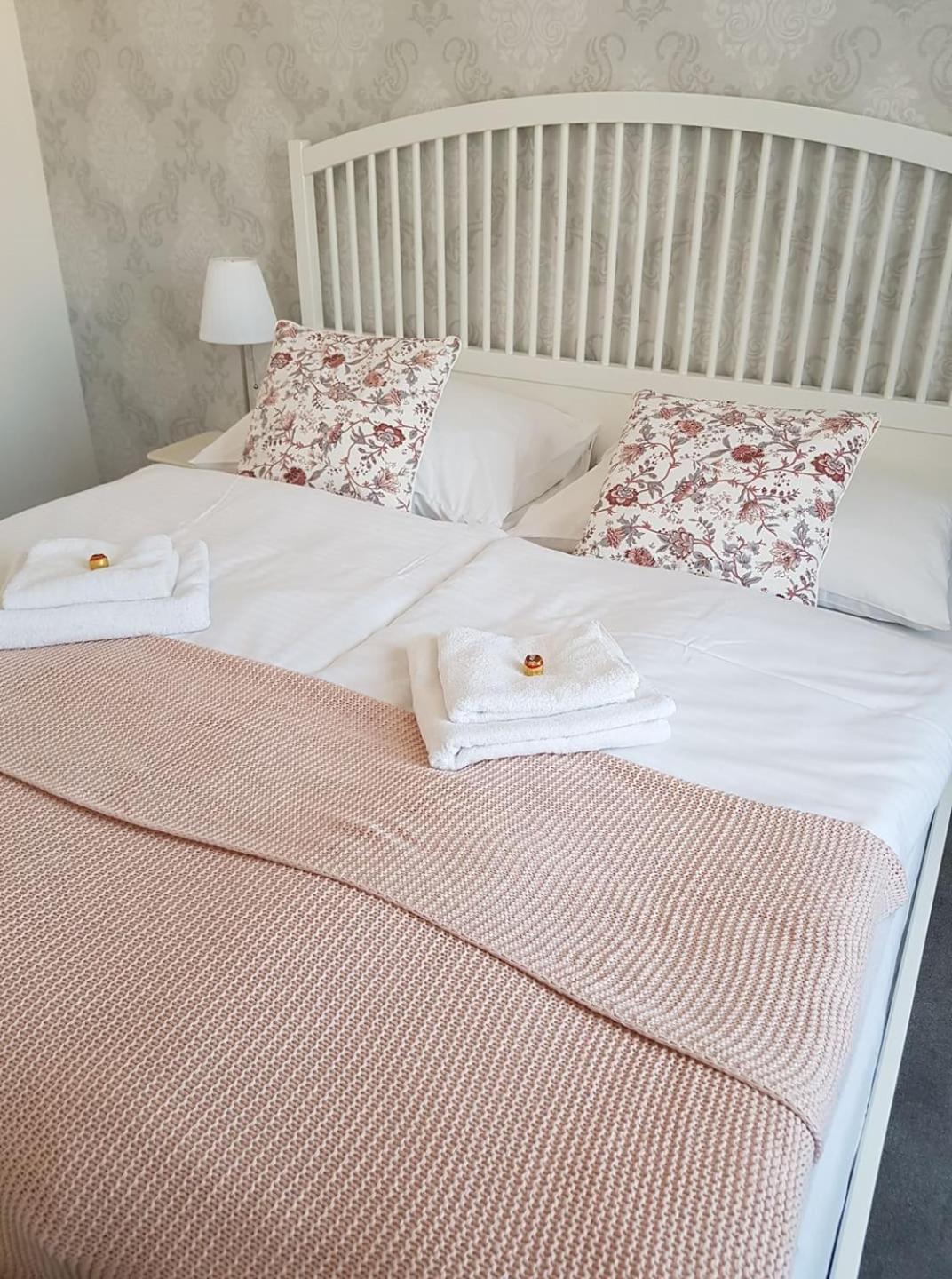 Standard King Room - Photo 3