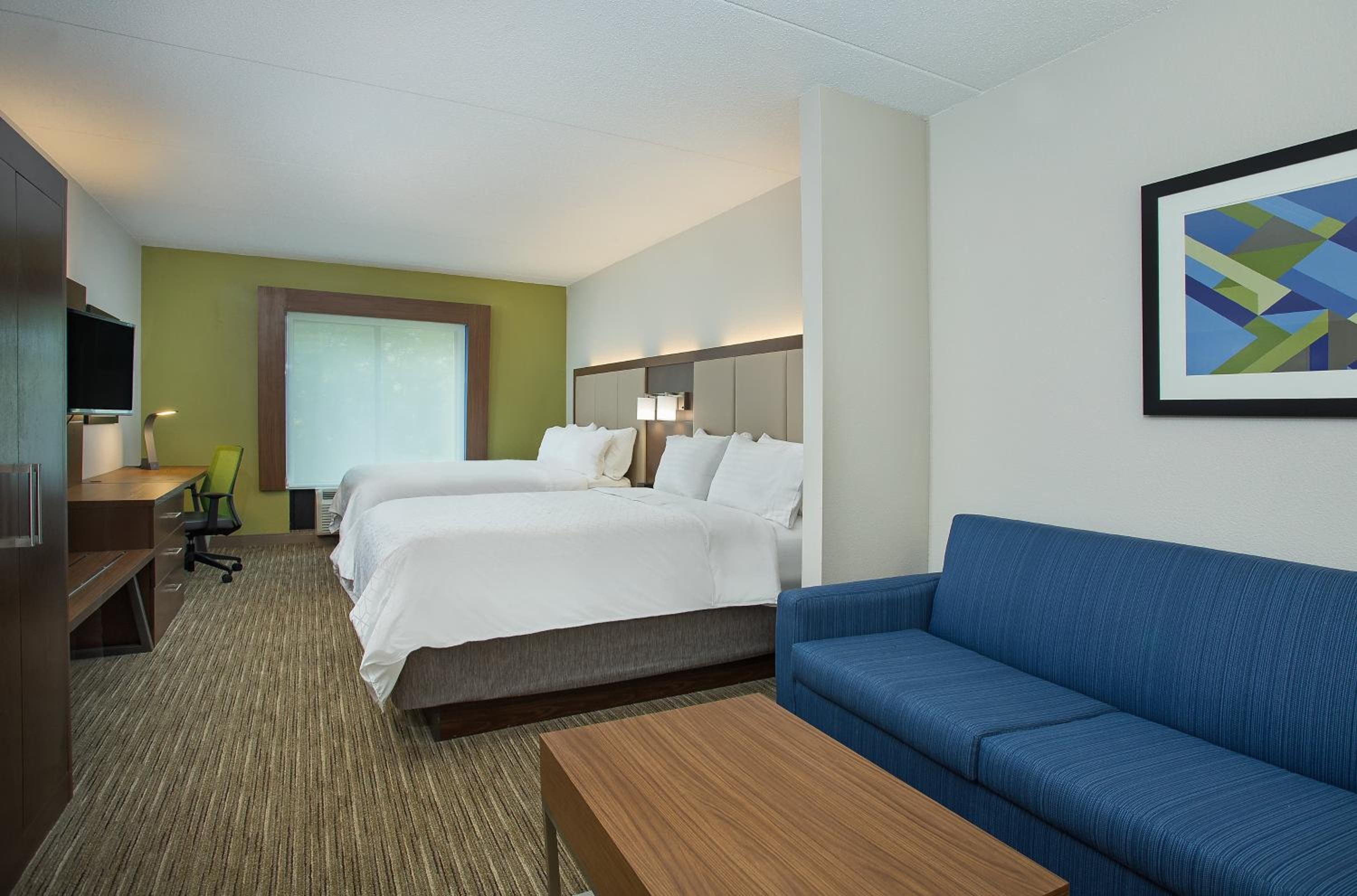 Suite with Two Queen Beds - Photo 1
