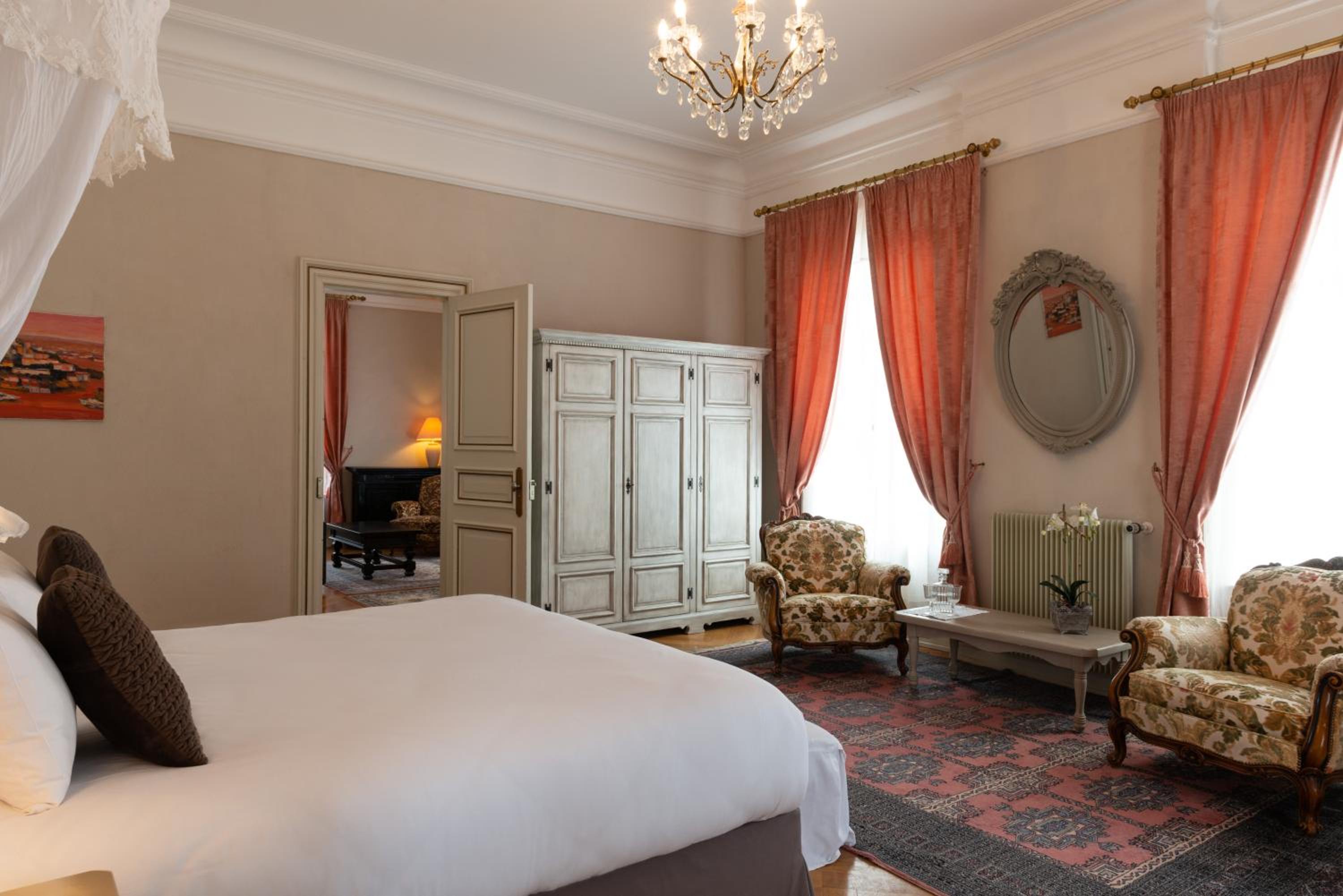 Suite photo 1