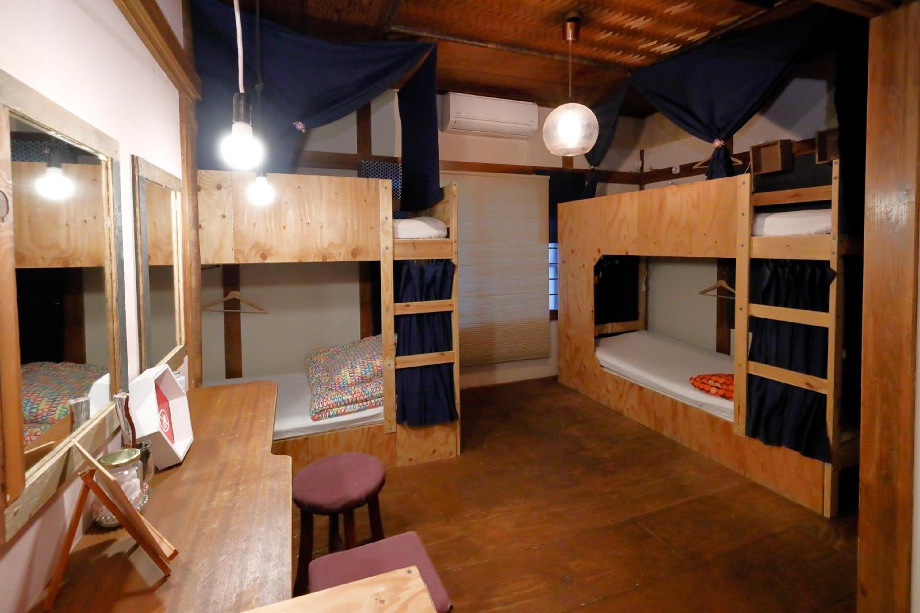 Bed in 6-Bed Female Dormitory Room photo 1