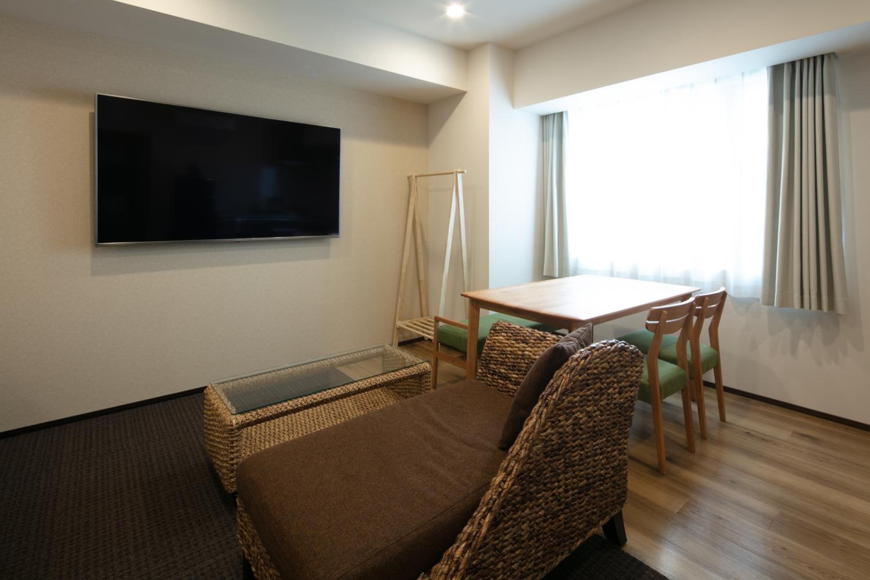 Family Suite - Photo 11