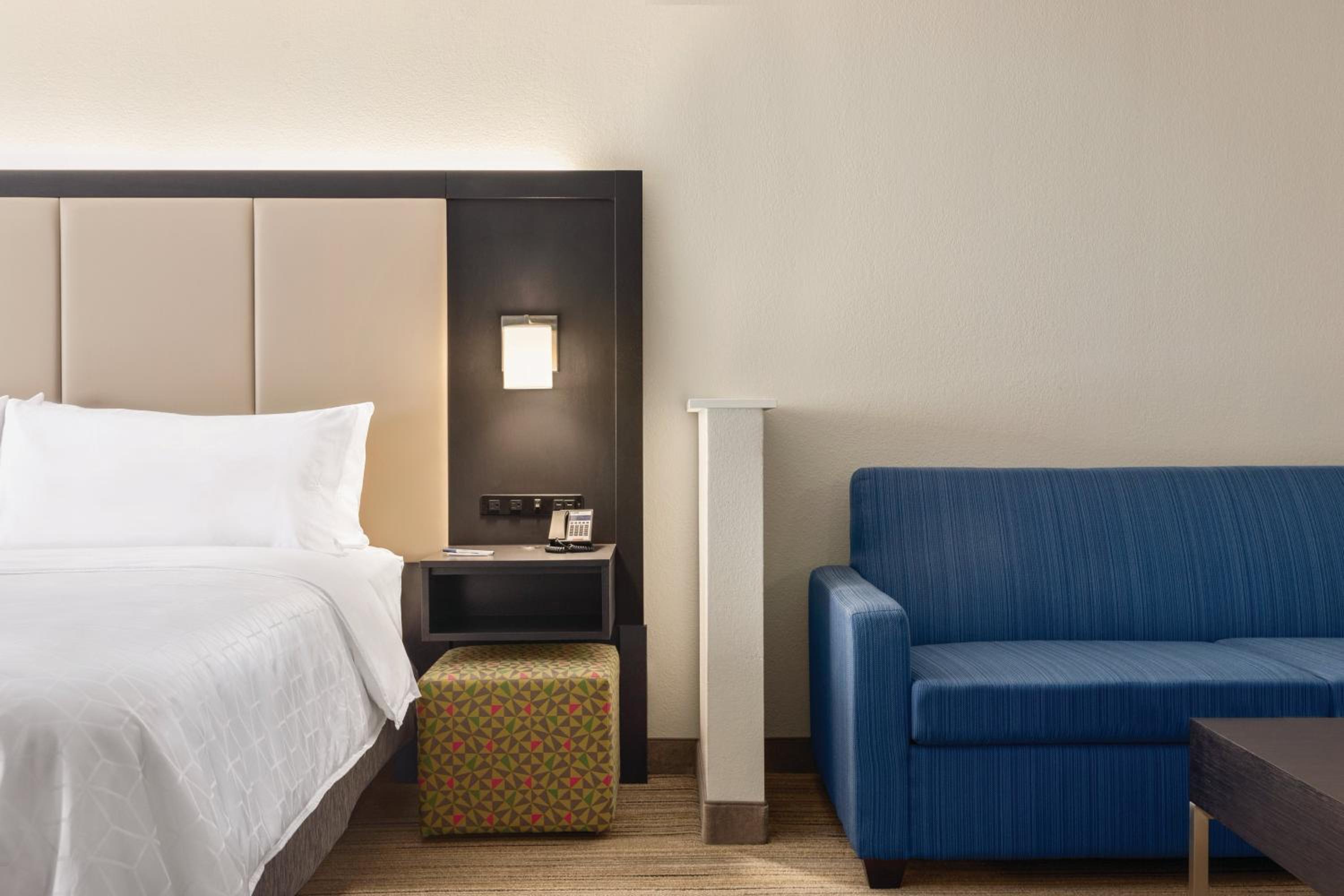 King Suite - Photo 1