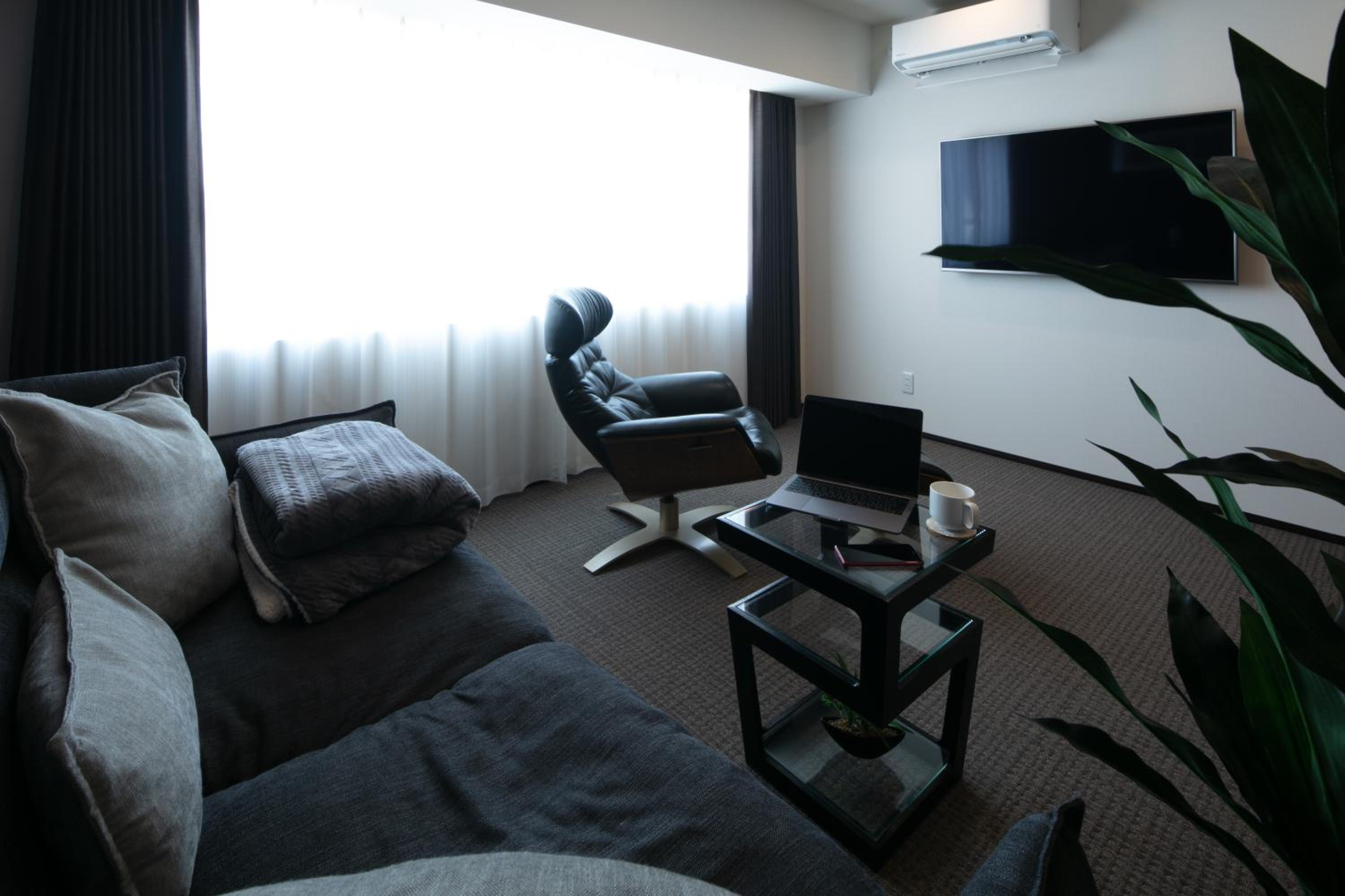 Deluxe King Room - Photo 22