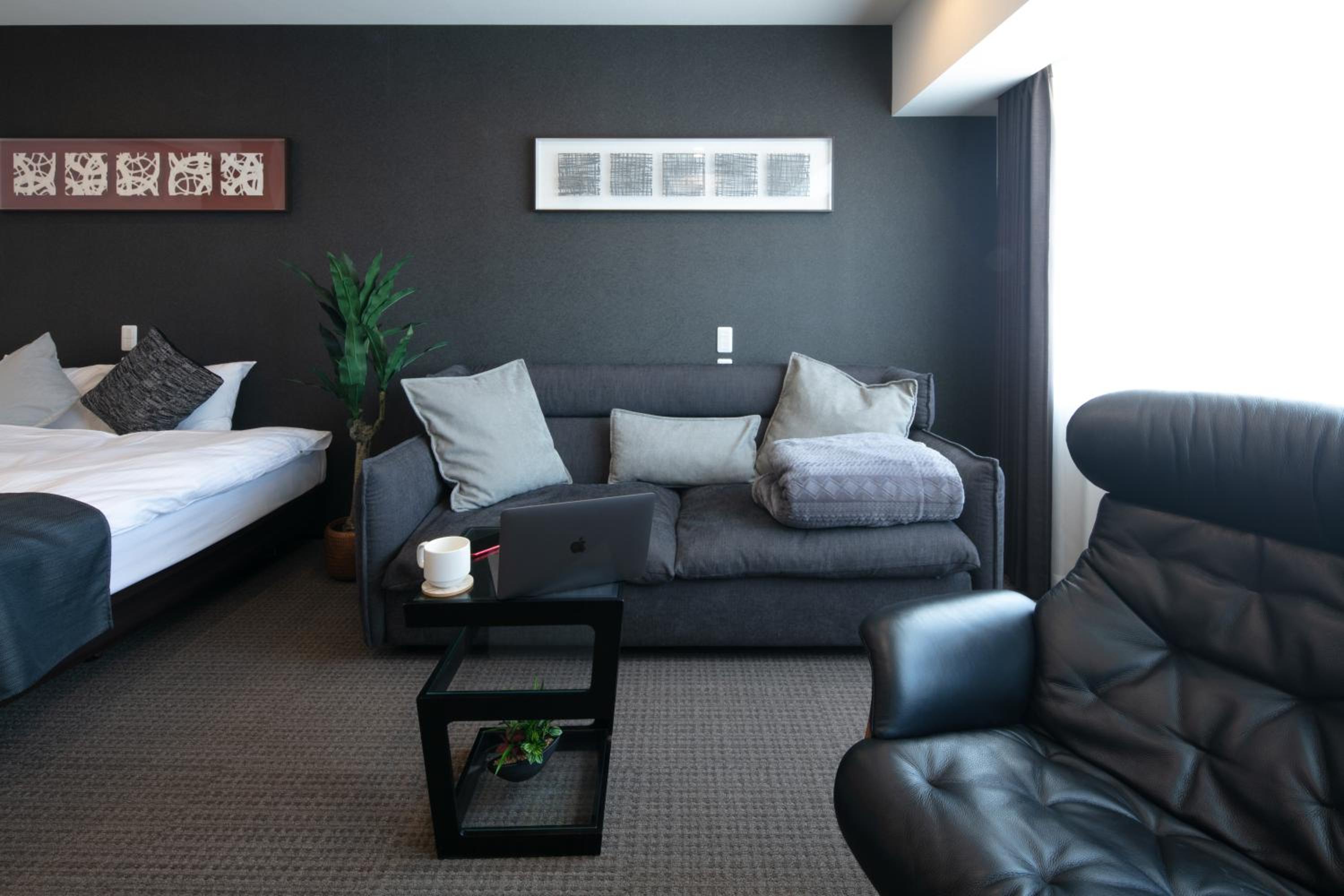 Deluxe King Room - Photo 26
