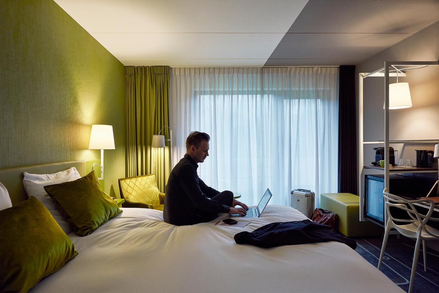 Deluxe Double Room - Photo 12