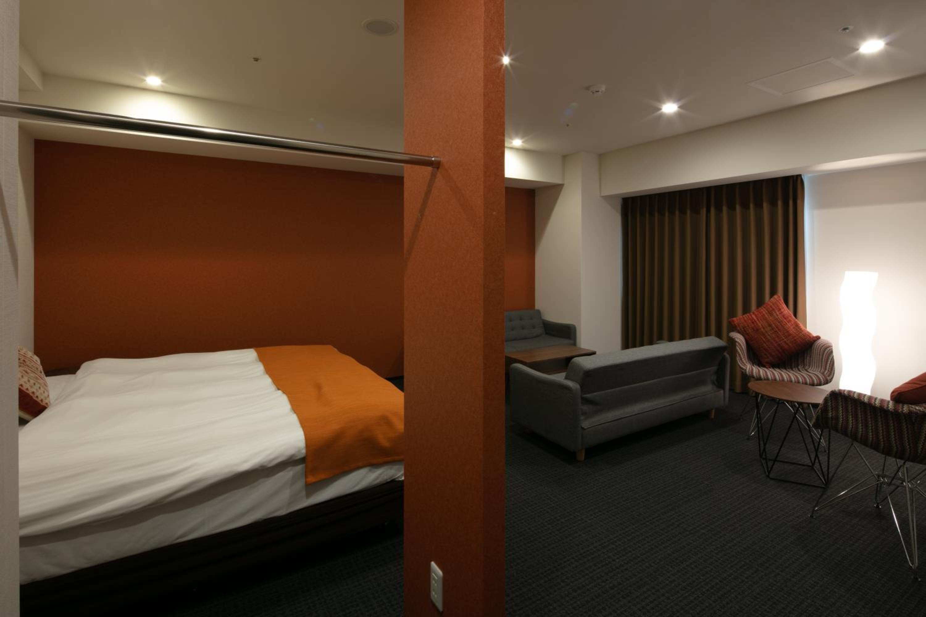 Deluxe Room - Photo 13