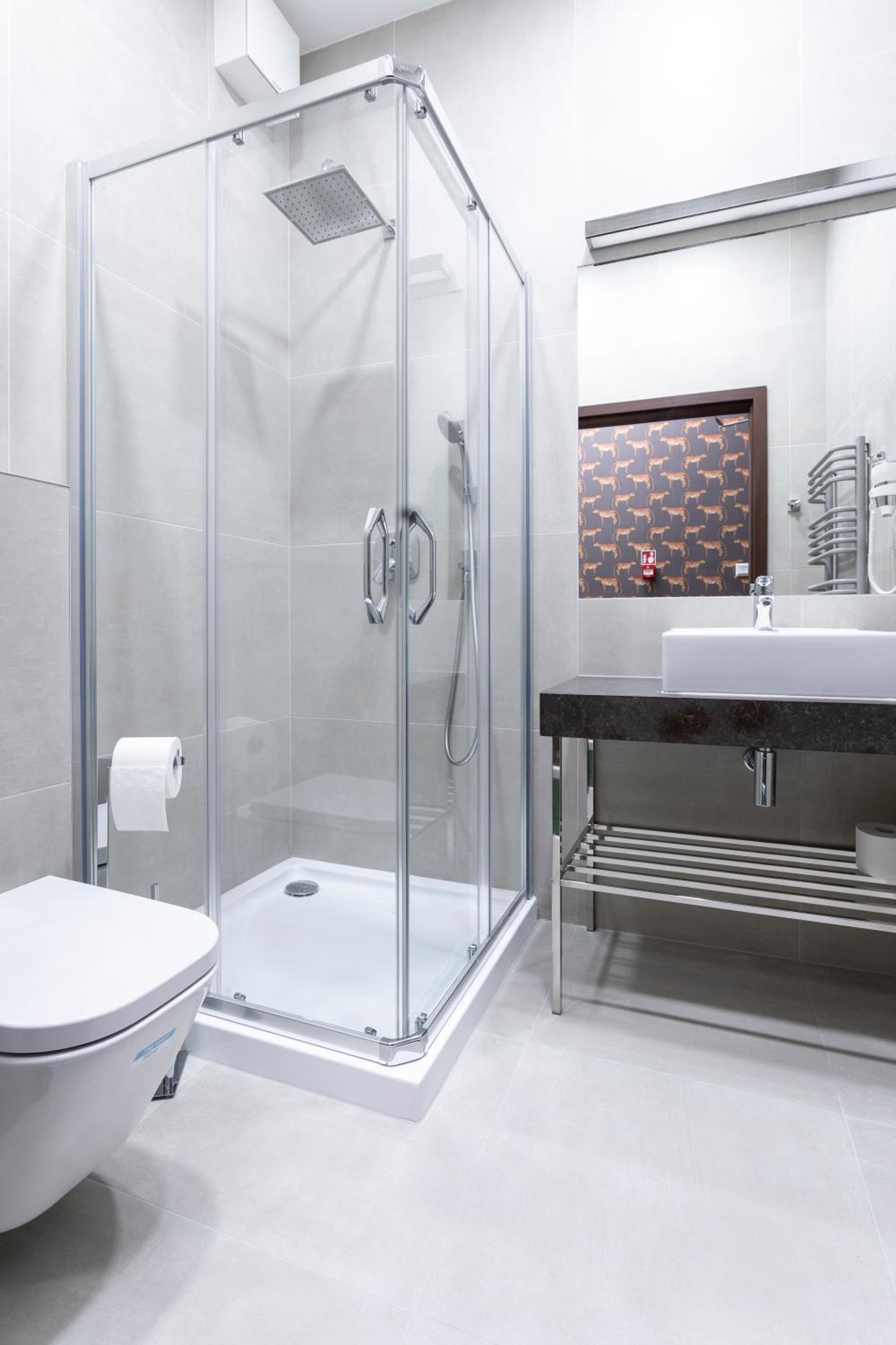 Triple Room with Private External Bathroom and Extra Bed - Photo 6